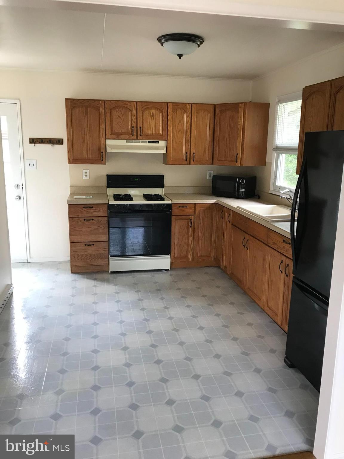 LITITZ BOROUGH - Residential Lease