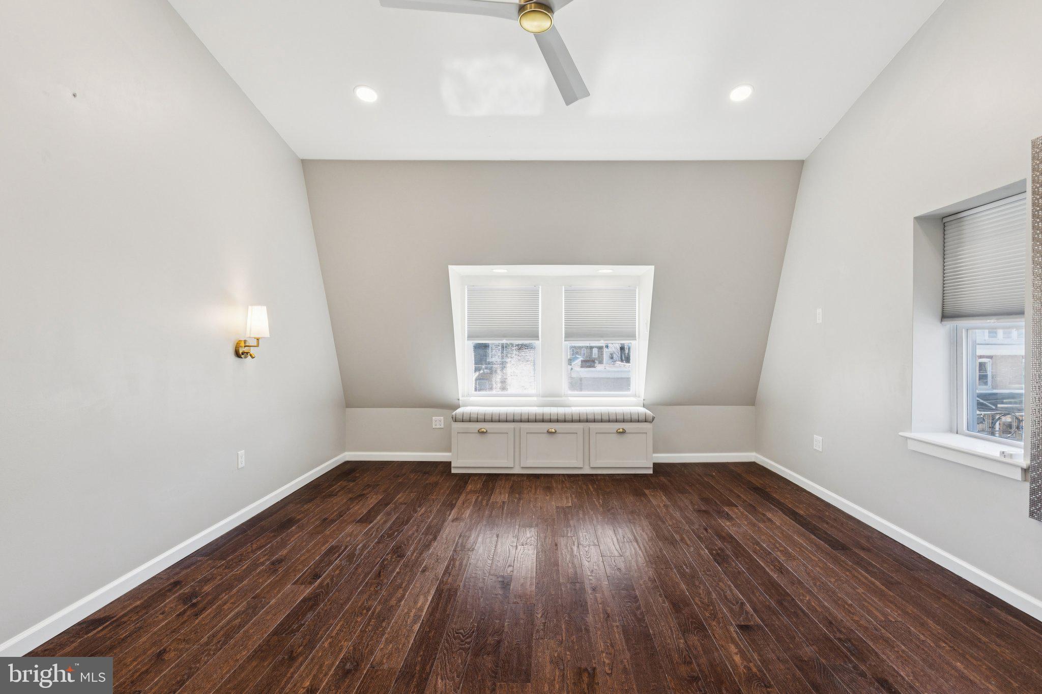 MANAYUNK - Residential