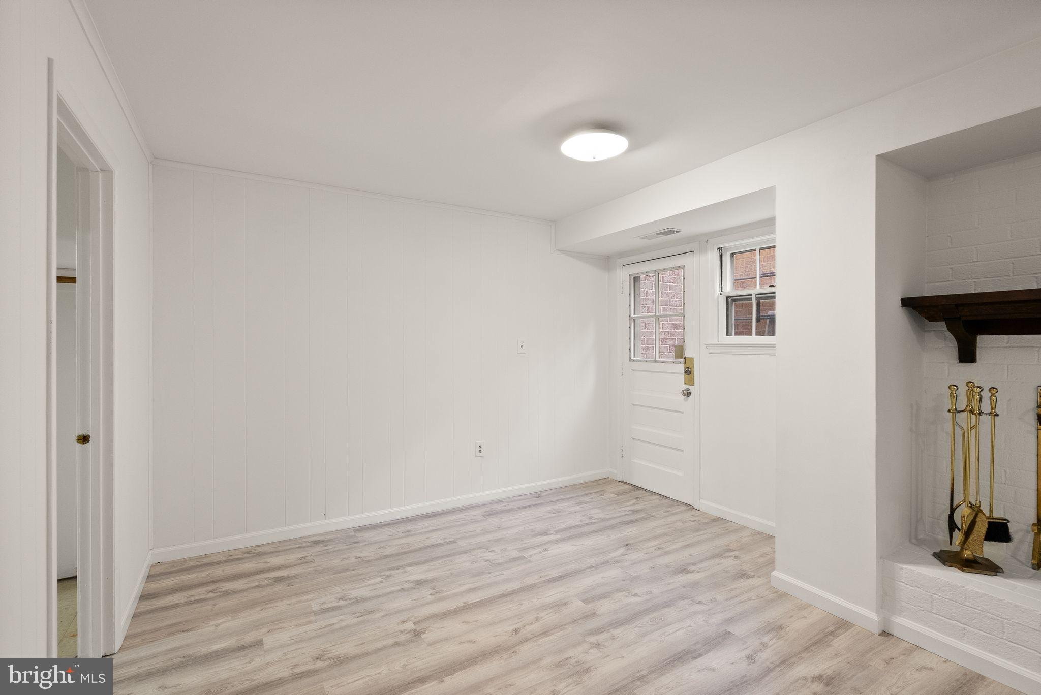 KMS TOWNHOUSES - Residential