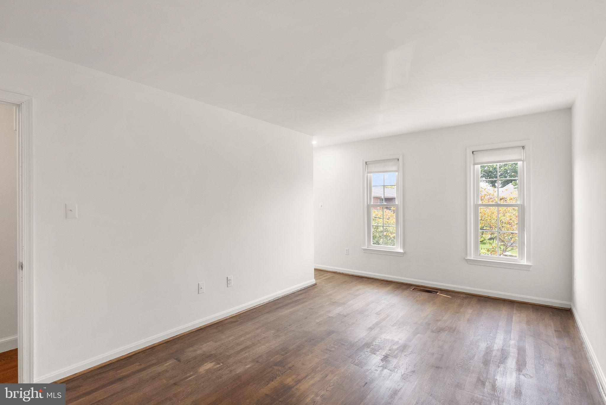 KMS TOWNHOUSES - Residential