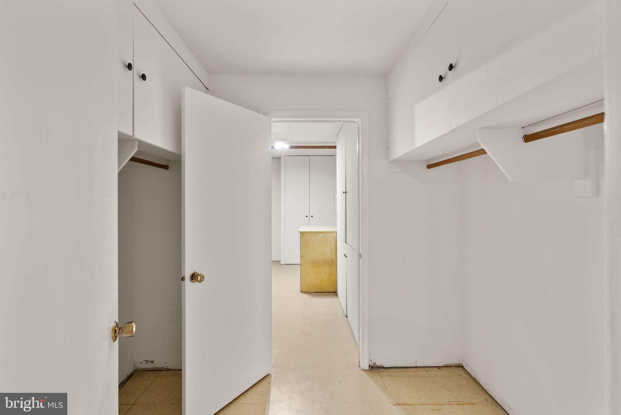 KMS TOWNHOUSES - Residential