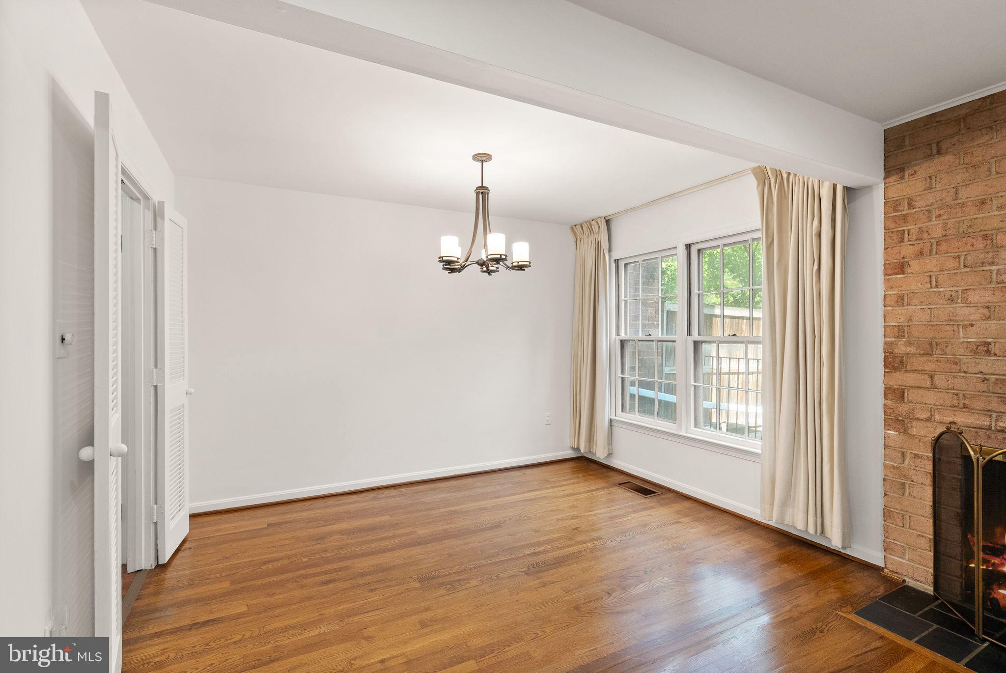 KMS TOWNHOUSES - Residential