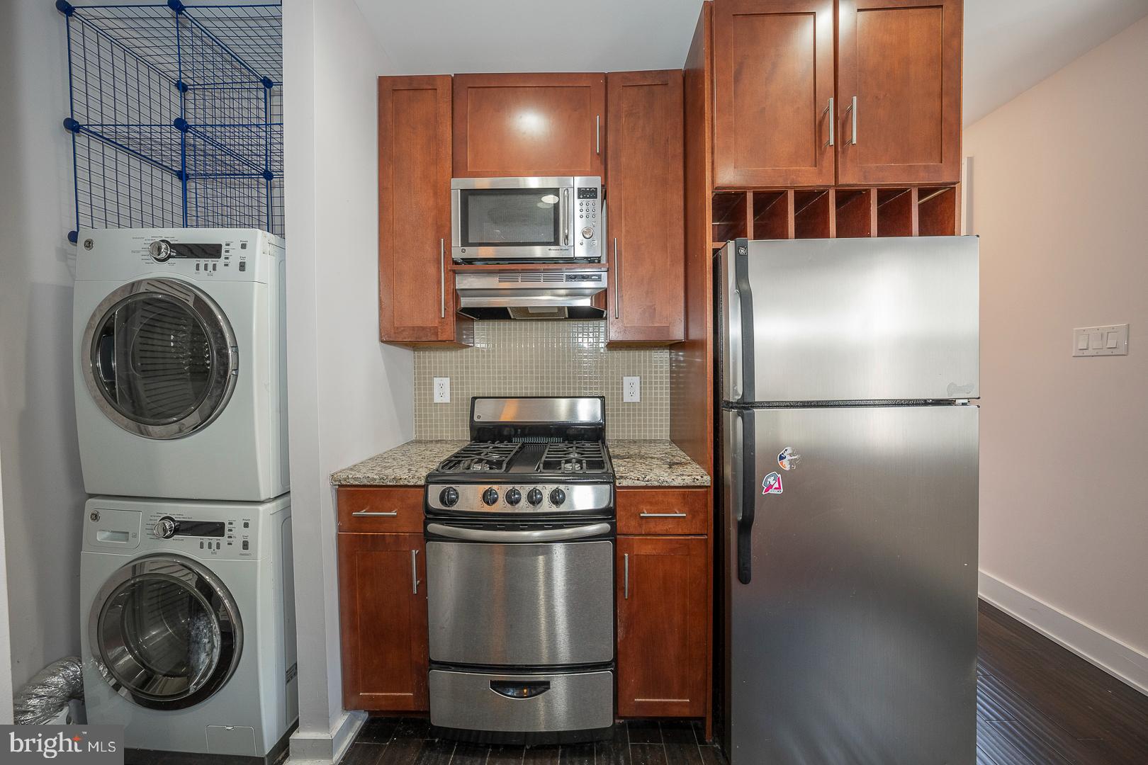 WASHINGTON SQ WEST - Residential