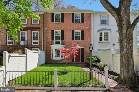 4321 GRAMERCY CIRCLE ALEXANDRIA VA 22309