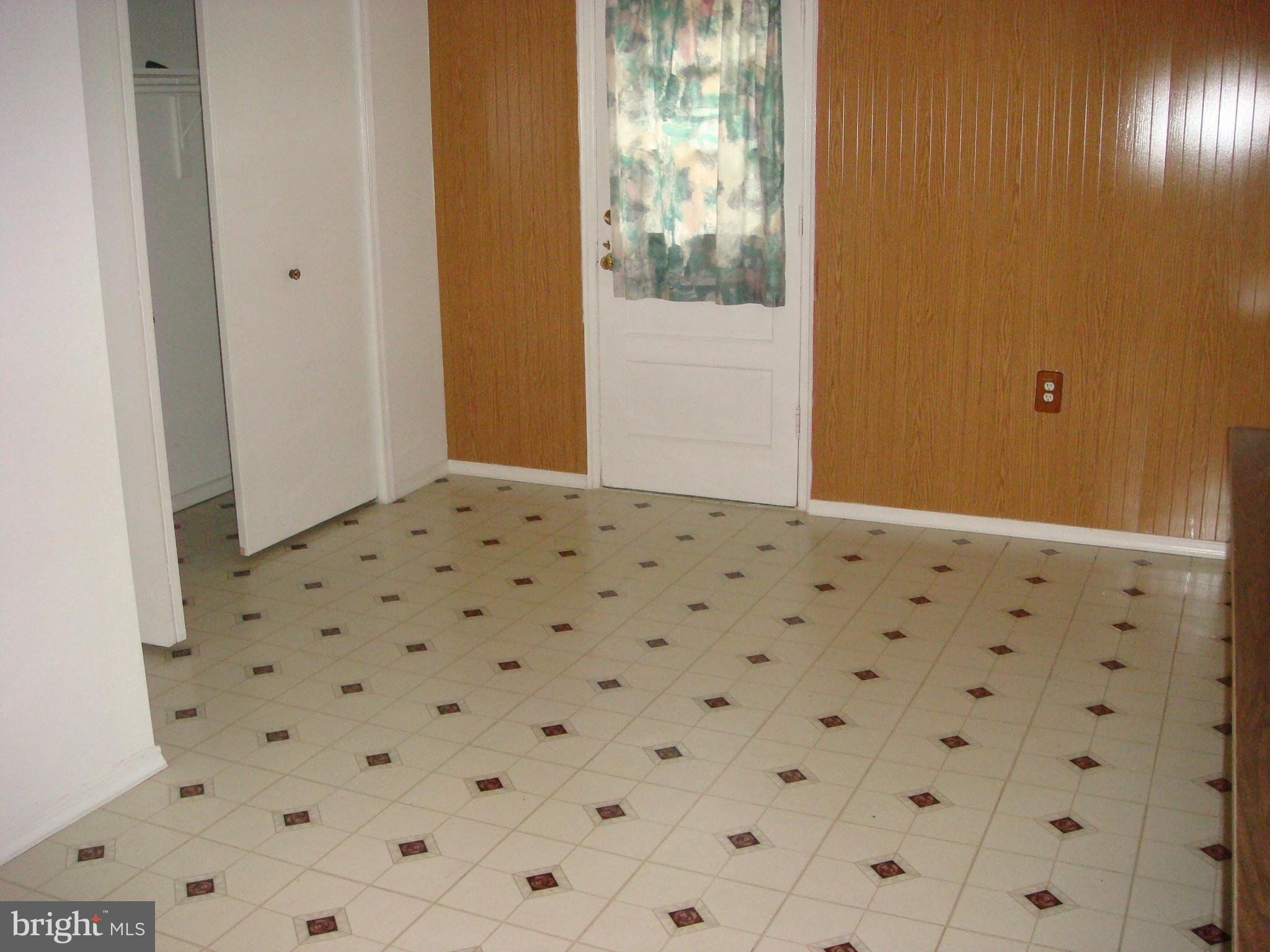 REGENCY ESTATES - Residential Lease