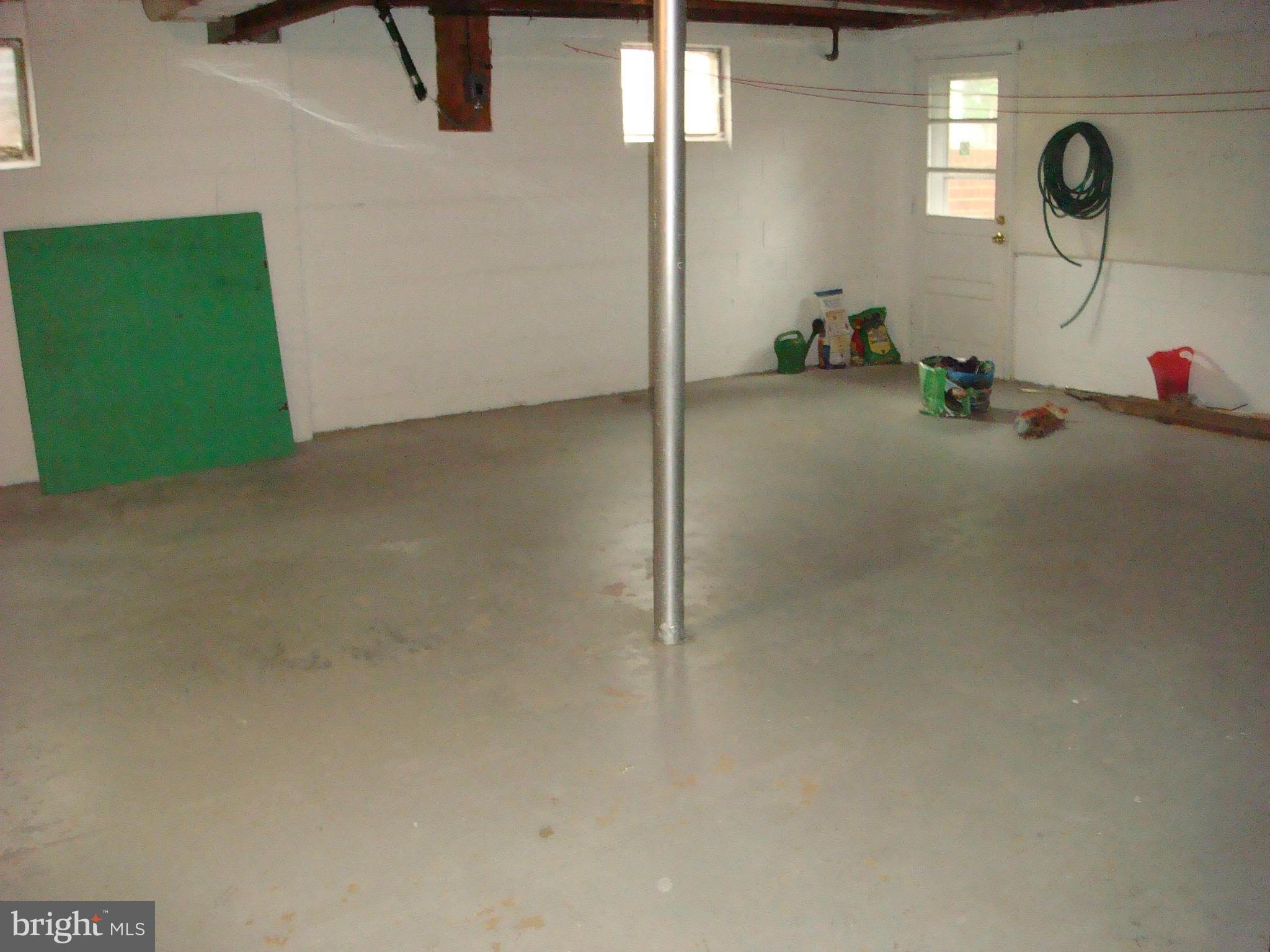 REGENCY ESTATES - Residential Lease