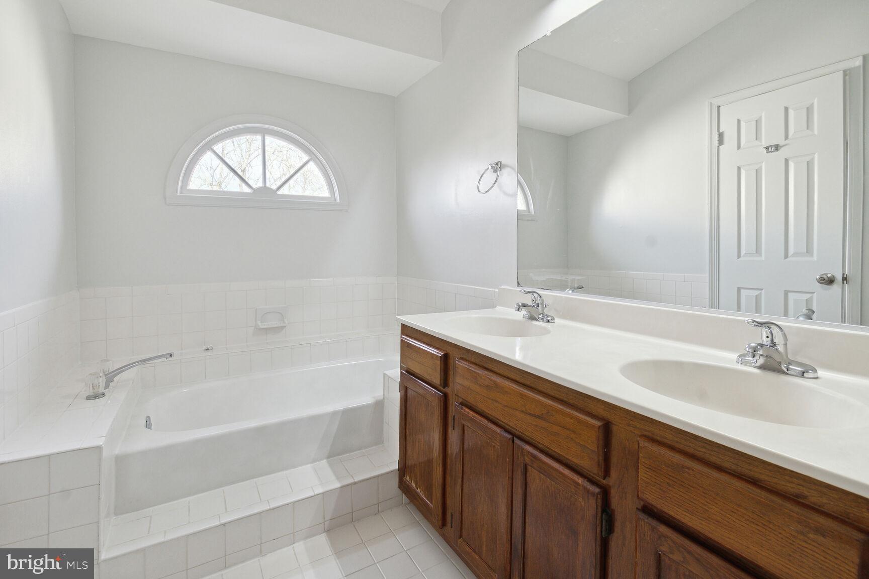 TANGLEWOOD - Residential Lease