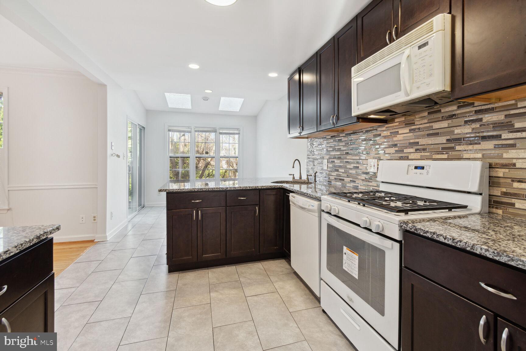 TANGLEWOOD - Residential Lease