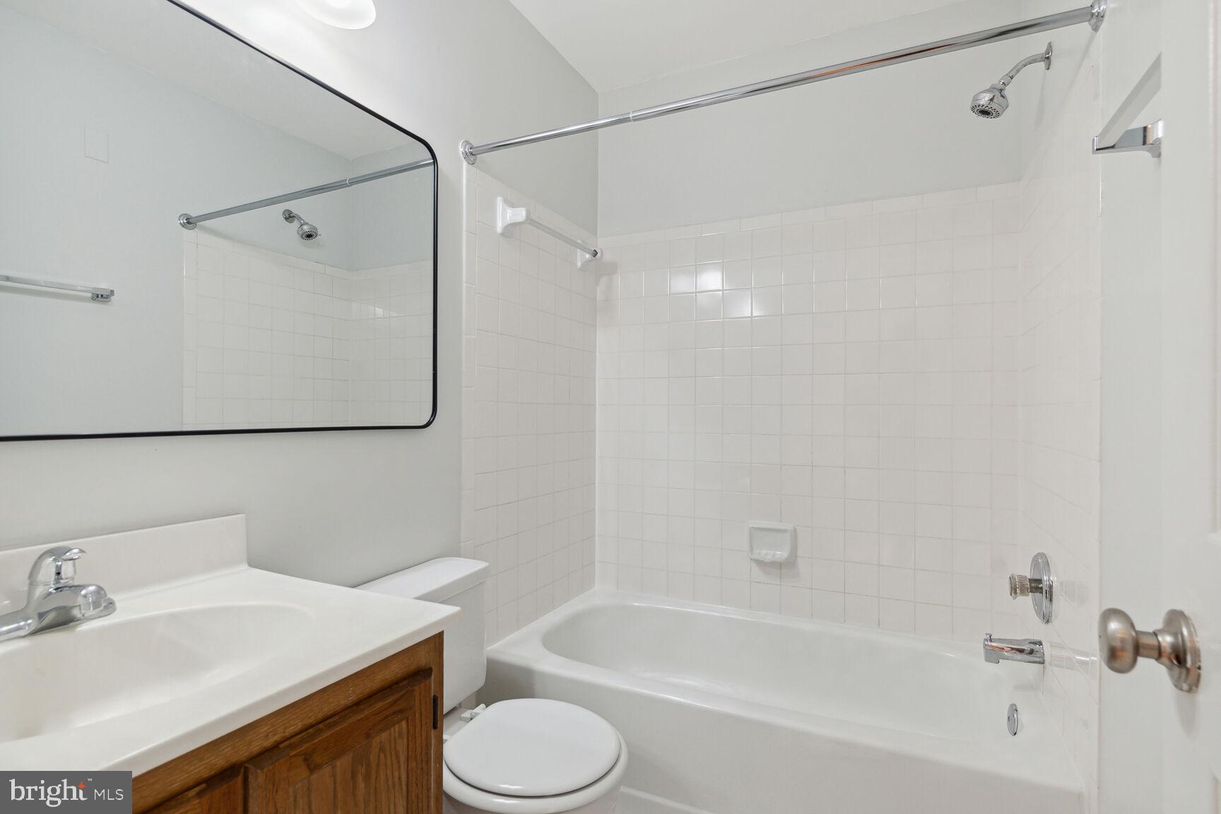 TANGLEWOOD - Residential Lease