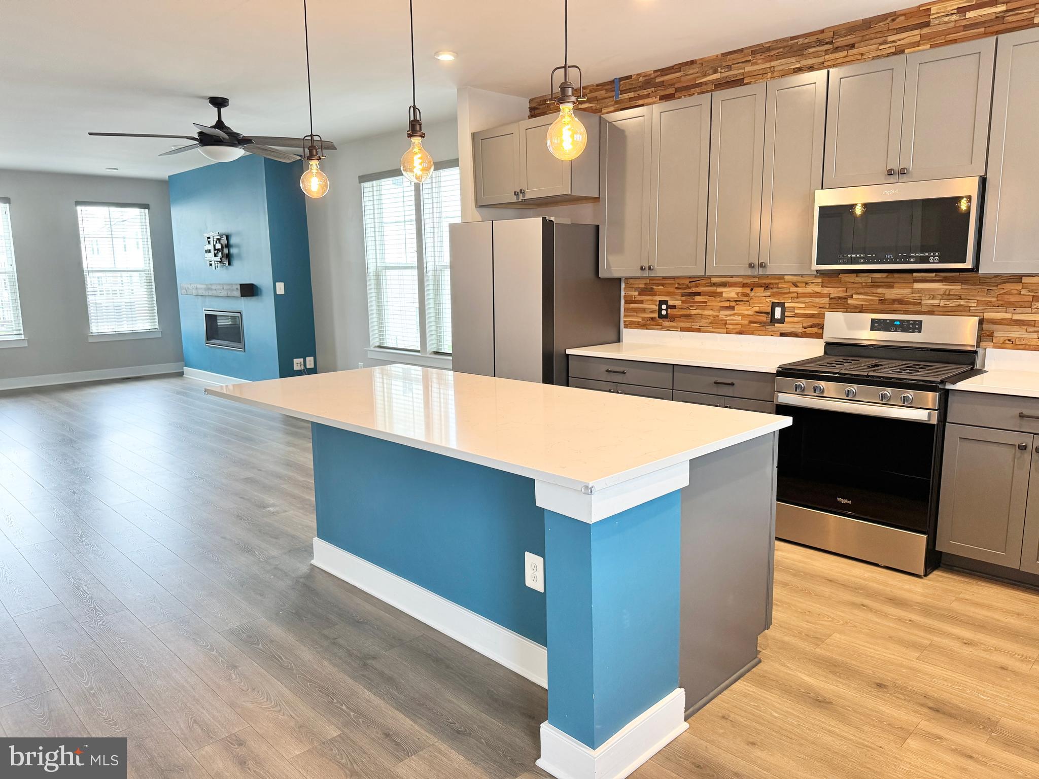 POTOMAC SHORES - Residential Lease