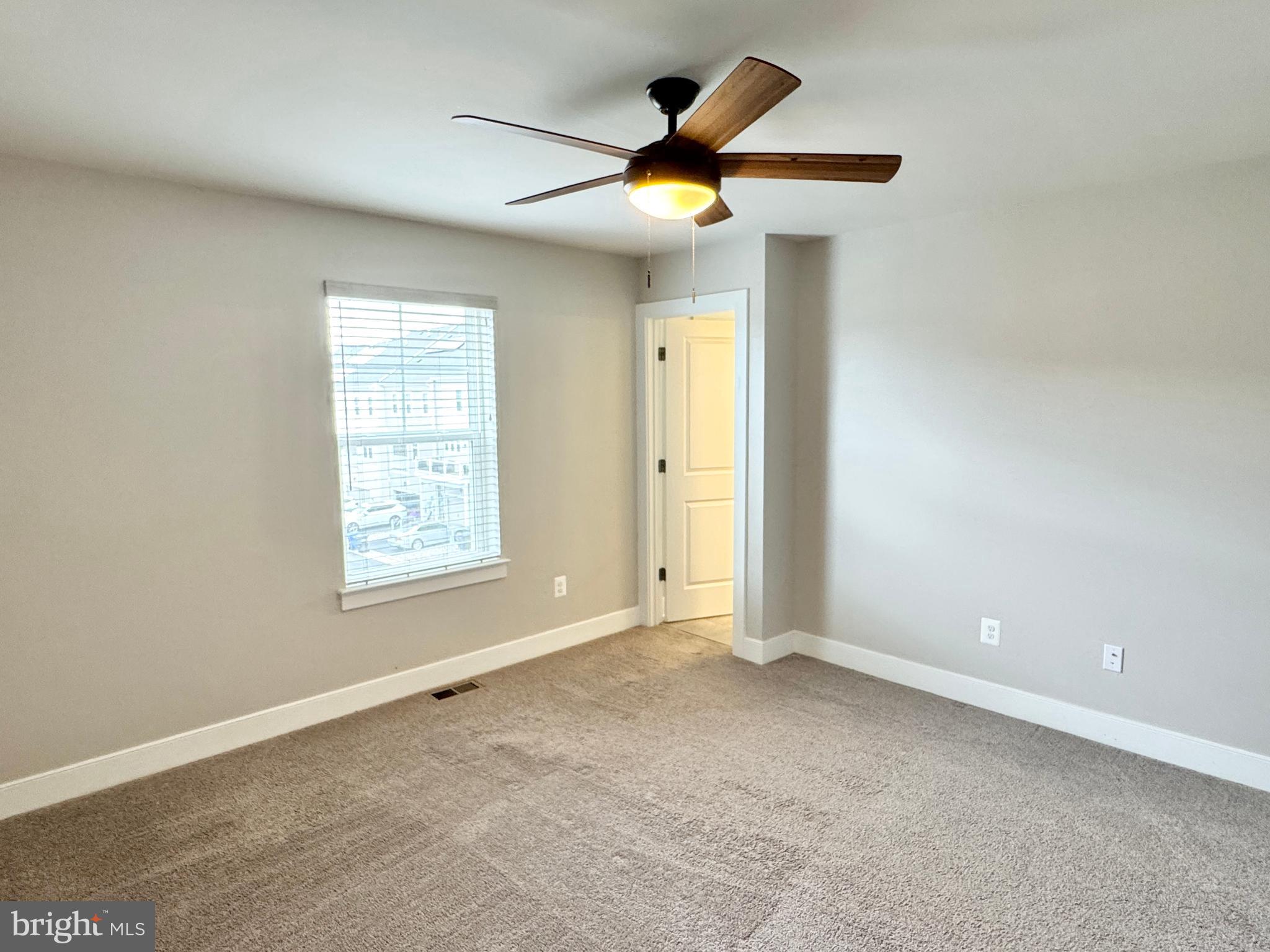 POTOMAC SHORES - Residential Lease