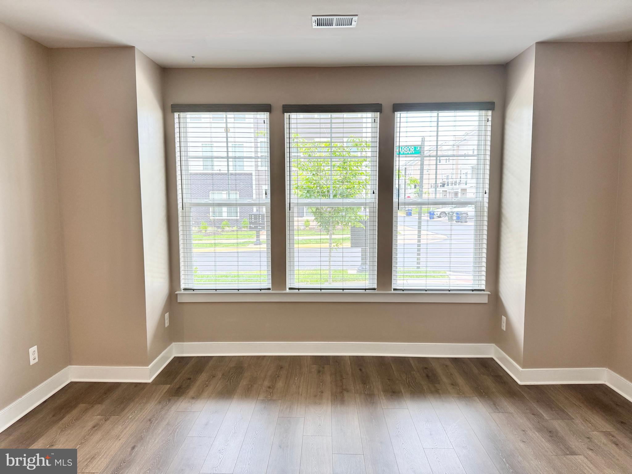 POTOMAC SHORES - Residential Lease