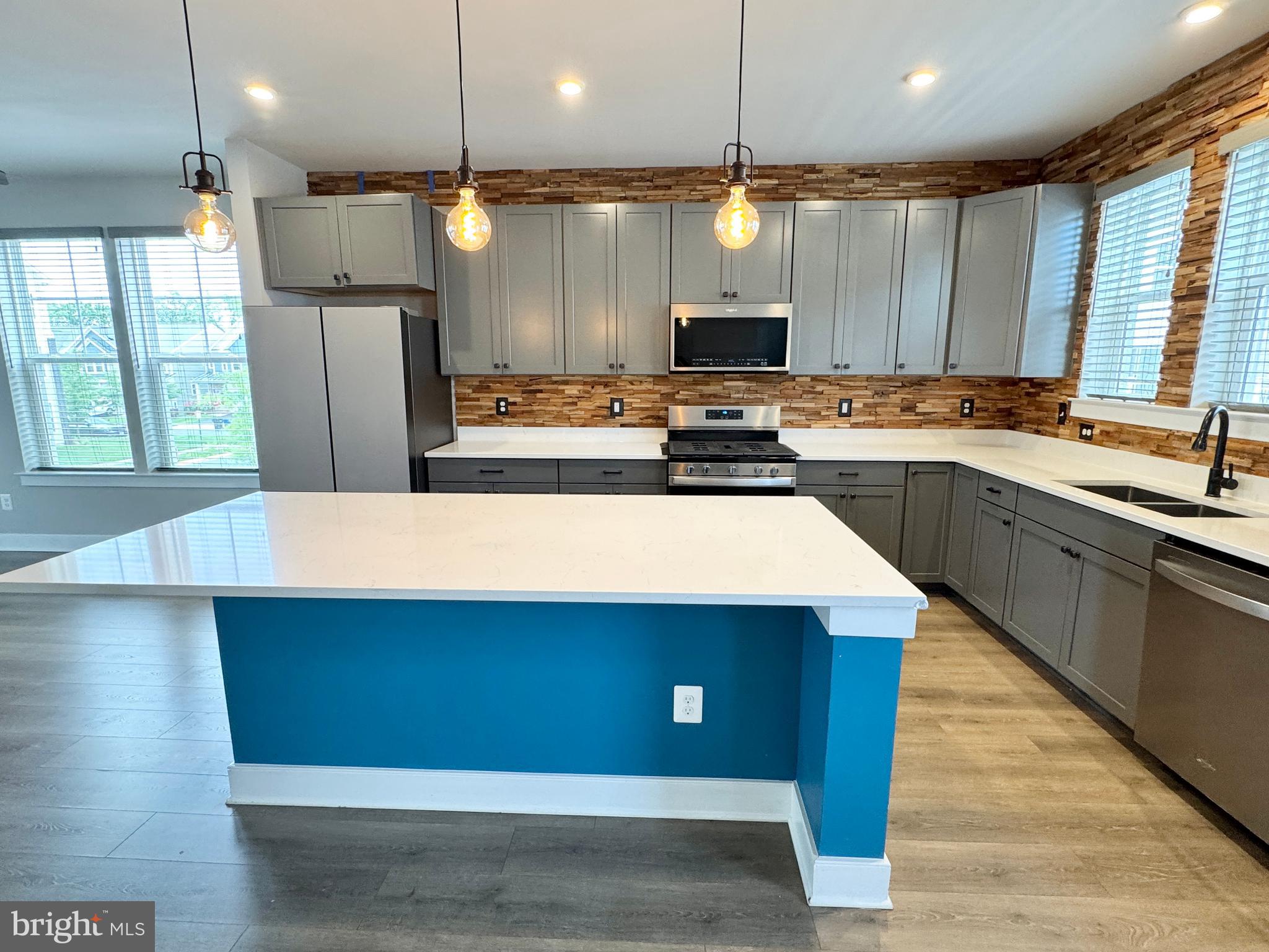 POTOMAC SHORES - Residential Lease