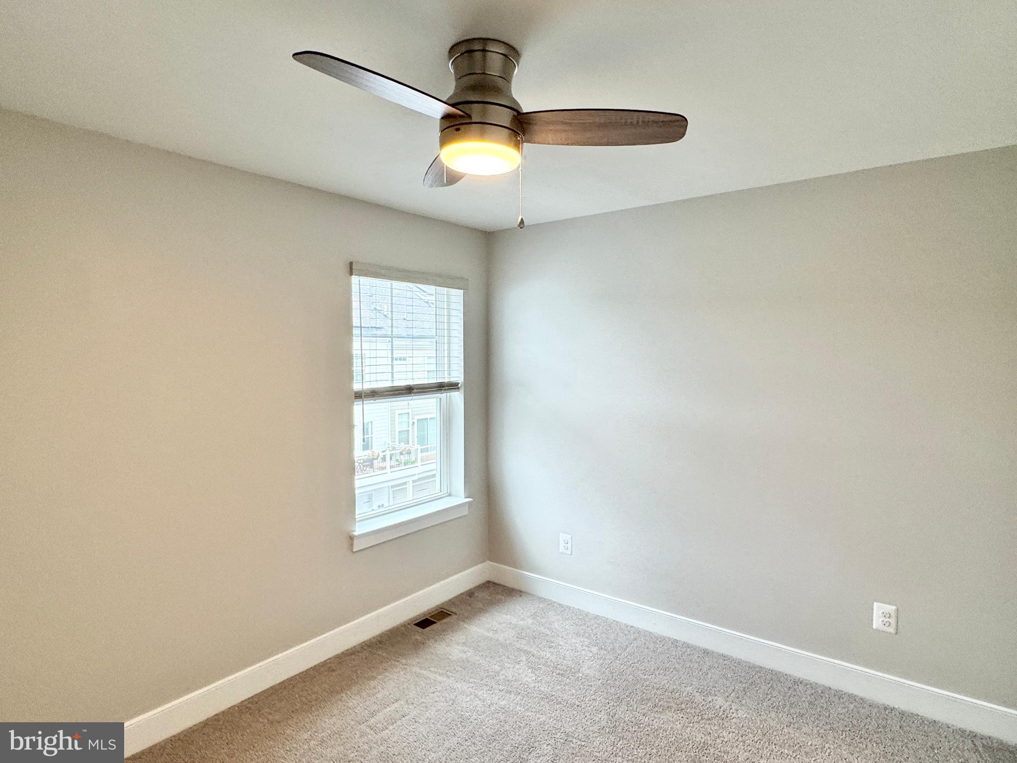 POTOMAC SHORES - Residential Lease