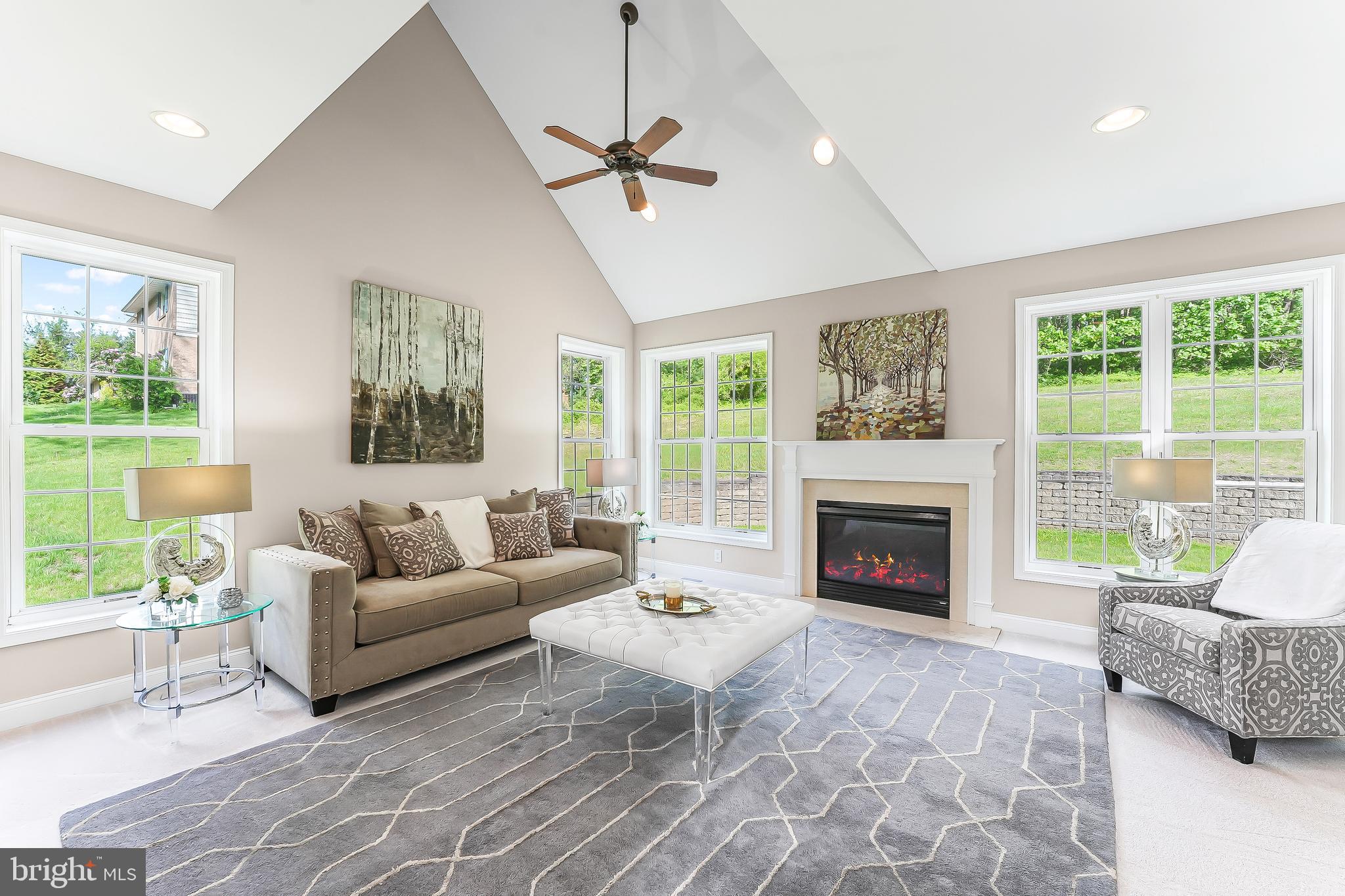 CHAMBERS ROCK FARM - Residential