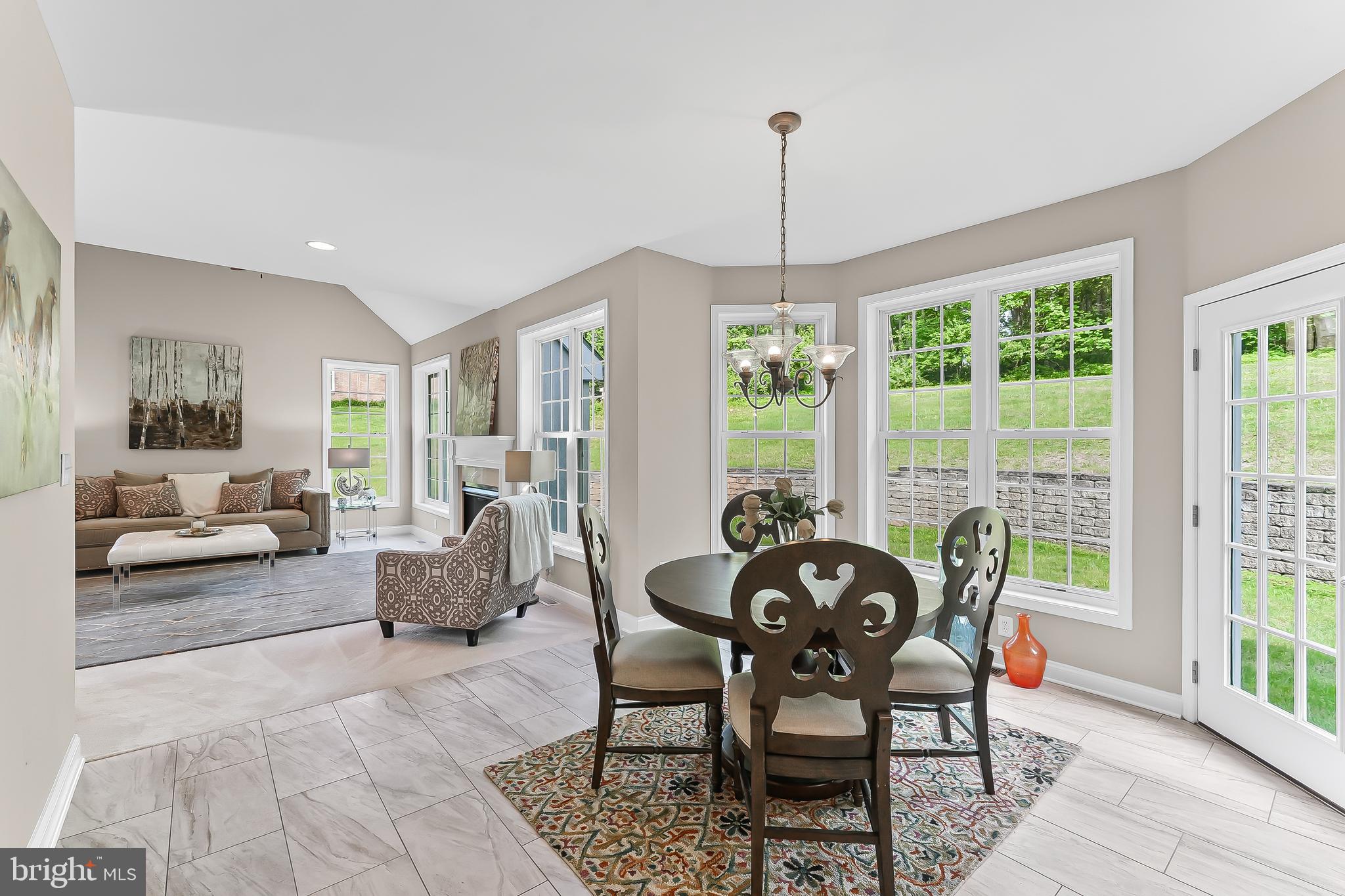 CHAMBERS ROCK FARM - Residential