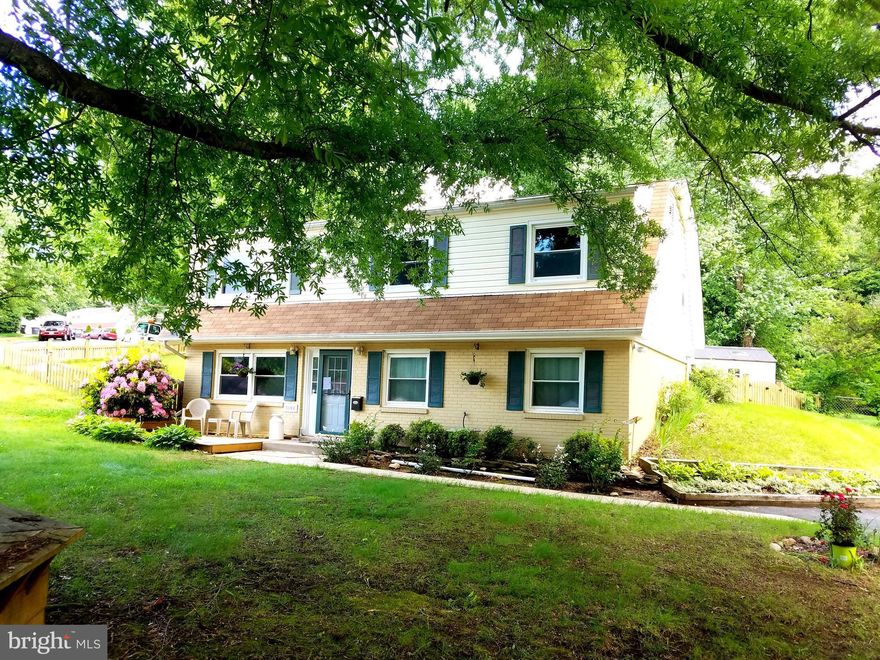 Back on the Market!!!  Move-in Ready! Renovated 3BR 2BA Bi-Level in a quiet cul-de-sac. Features quartz countertops& quiet close cabinets in kitchen, two decks with a Pella sliding door.Bathrooms have been completely renovated! Here is your chance to own a beautiful home with easy commuting options! Seller offering $1000 credit for upgrades and 3% in closing costs w/ full price offer!