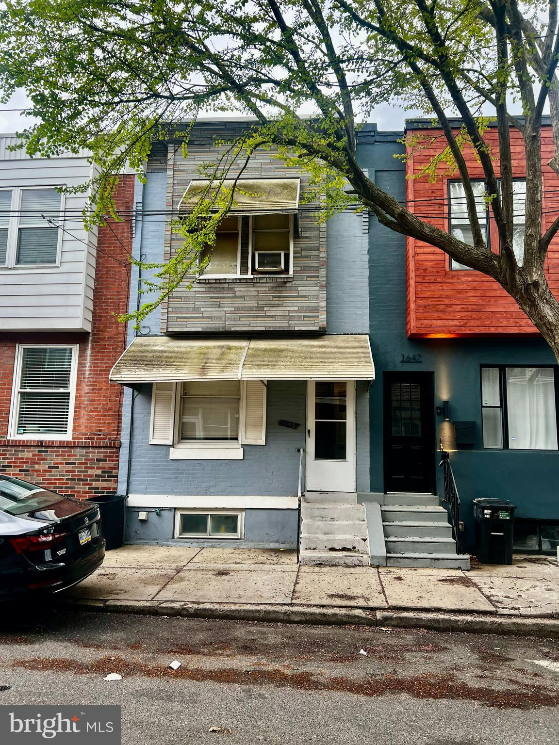 Why rent when you can own?! Excellent opportunity to purchase a 3 bedroom, 1 bathroom home in Grays Ferry! Enter into the living room which flows into the dining room and kitchen. From there, you have access to a mudroom/patio leading to small, private back yard. Upstairs you will find Three bedrooms and one full bathroom. The lower level consists of a full basement where you will find the heater, hot water heater and laundry hookups. Convenient access to many neighborhoods and shopping centers, this is a great opportunity for both homeowners and investors alike! Schedule your tour today! Located in the vibrant Grays Ferry neighborhood Easy Access to Everything! Grays Ferry is one of Philadelphia’s hottest up-and-coming neighborhoods, with easy access to: ✅ Center City & University City ✅ Public transportation & major highways ✅ Local parks, dining, and shopping 💰 Stop Renting & Start Investing in Yourself! 💰 This opportunity won’t last long! Schedule your private tour today and take the first step toward owning your home! 🏡🔑 Home is being sold as-is and seller will make no repairs. It is the responsibility of the buyer to verify real estate taxes and apply for Use and Occupancy resale certificate.
Please do NOT LET CAT OUT