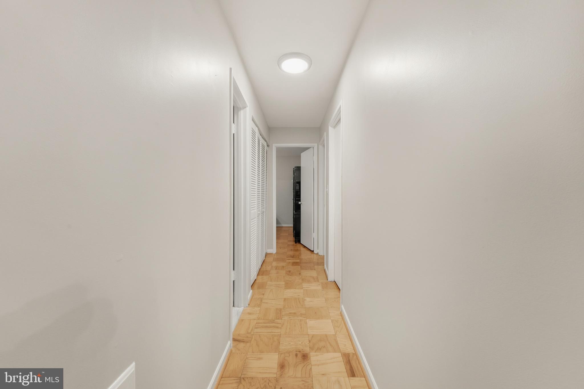 HERITAGE COURT - Residential