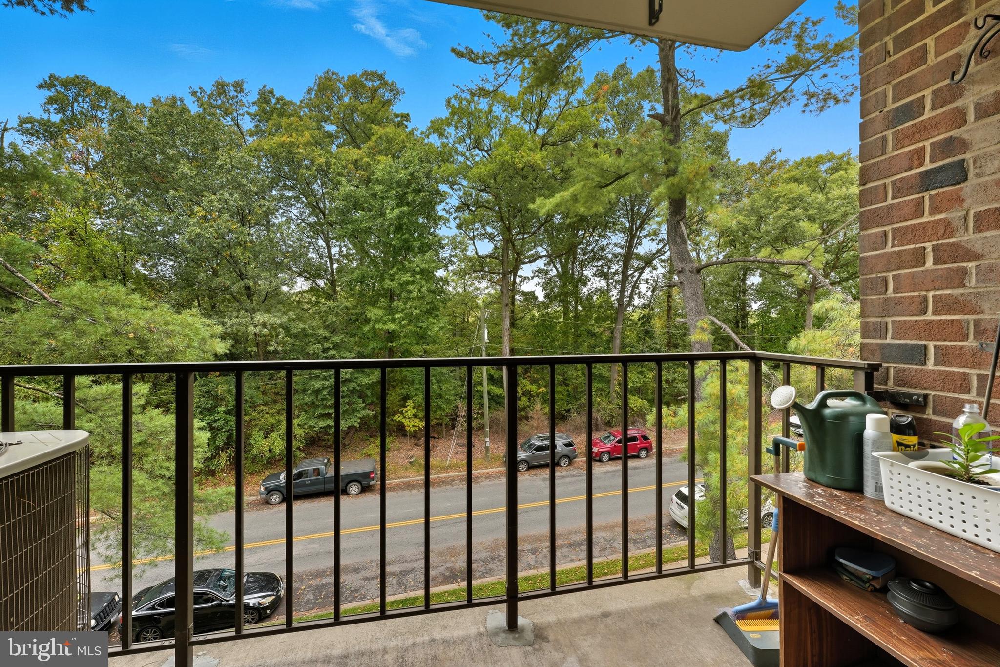 4408 ISLAND PLACE 202