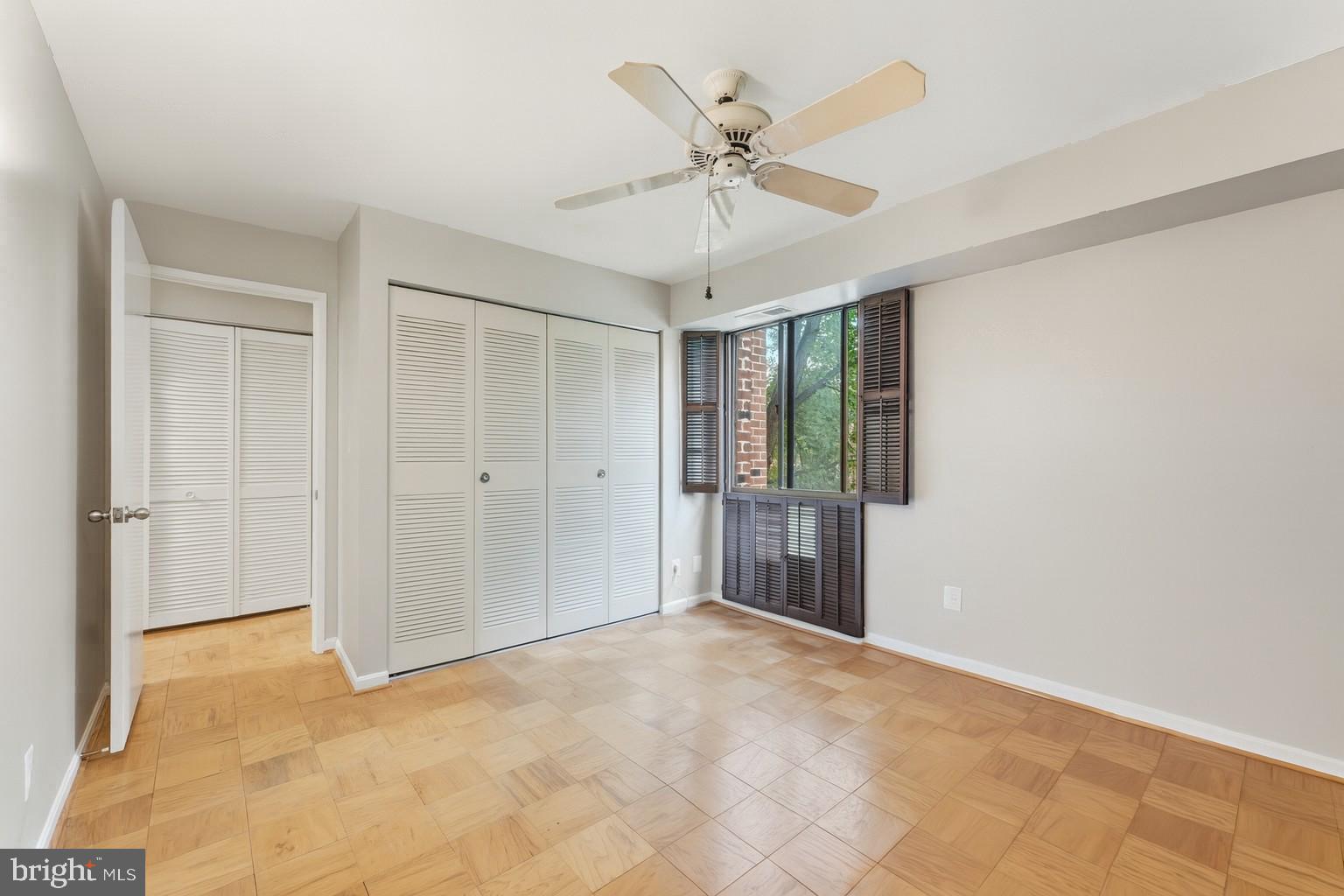 HERITAGE COURT - Residential