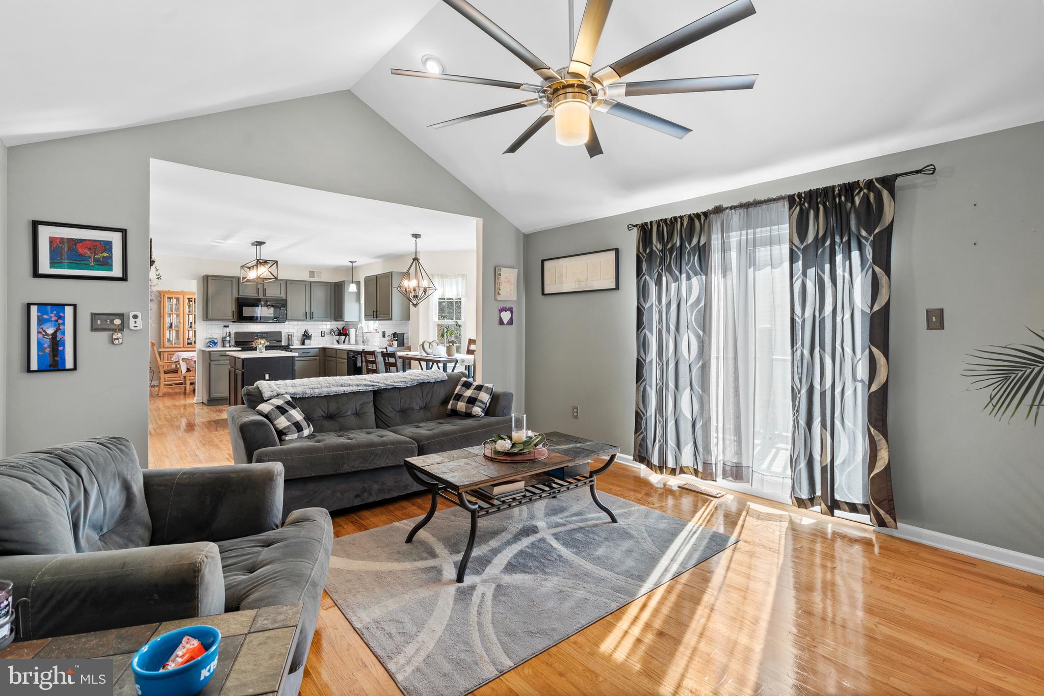 FAIRVIEW - Residential