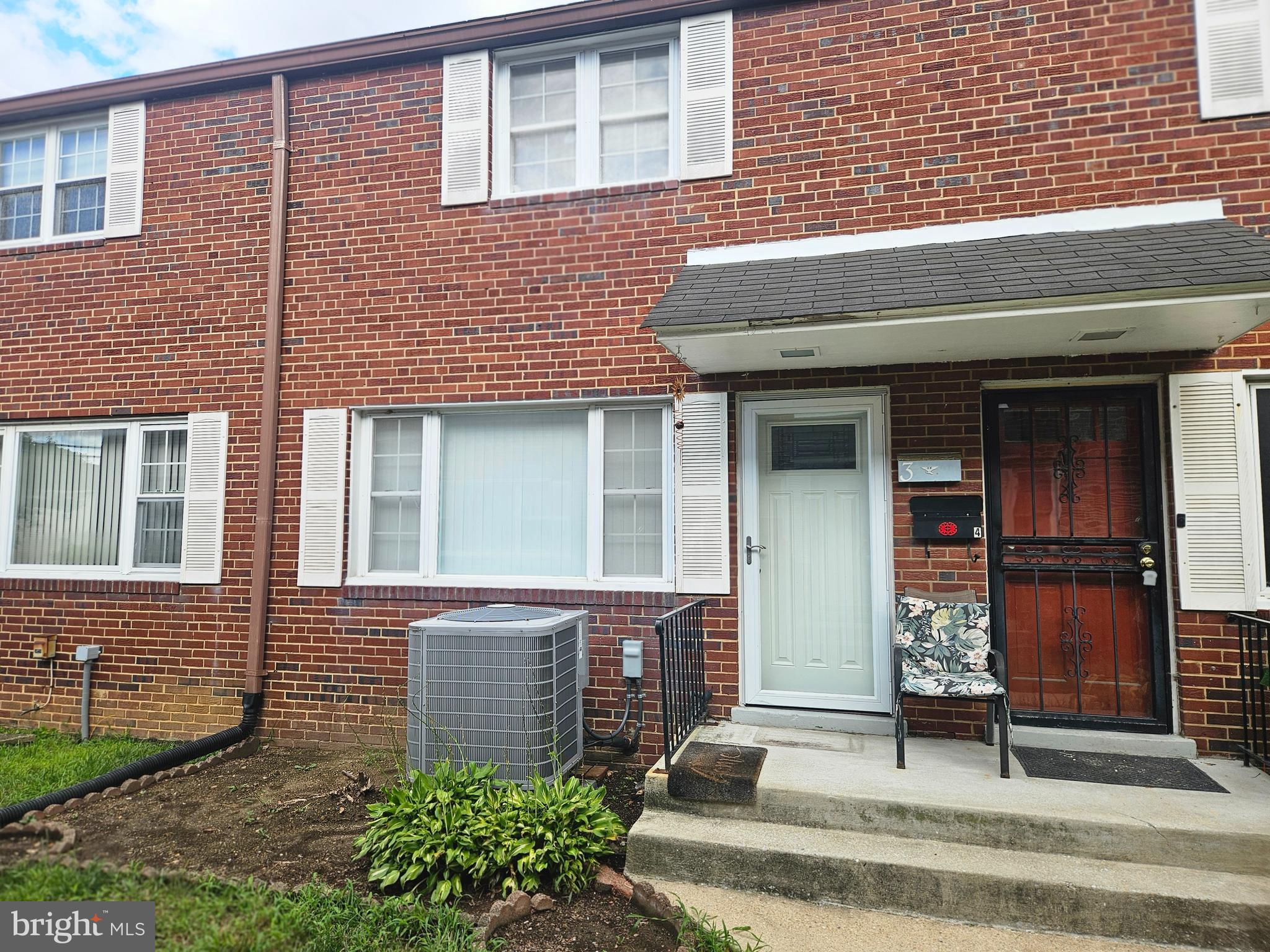 410 MAIN STREET 3