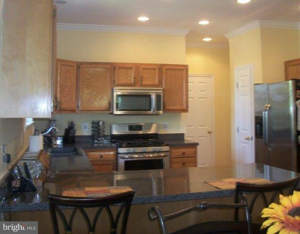 THE PROVINCES - Residential Lease