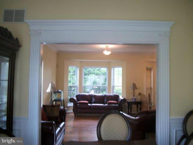 THE PROVINCES - Residential Lease