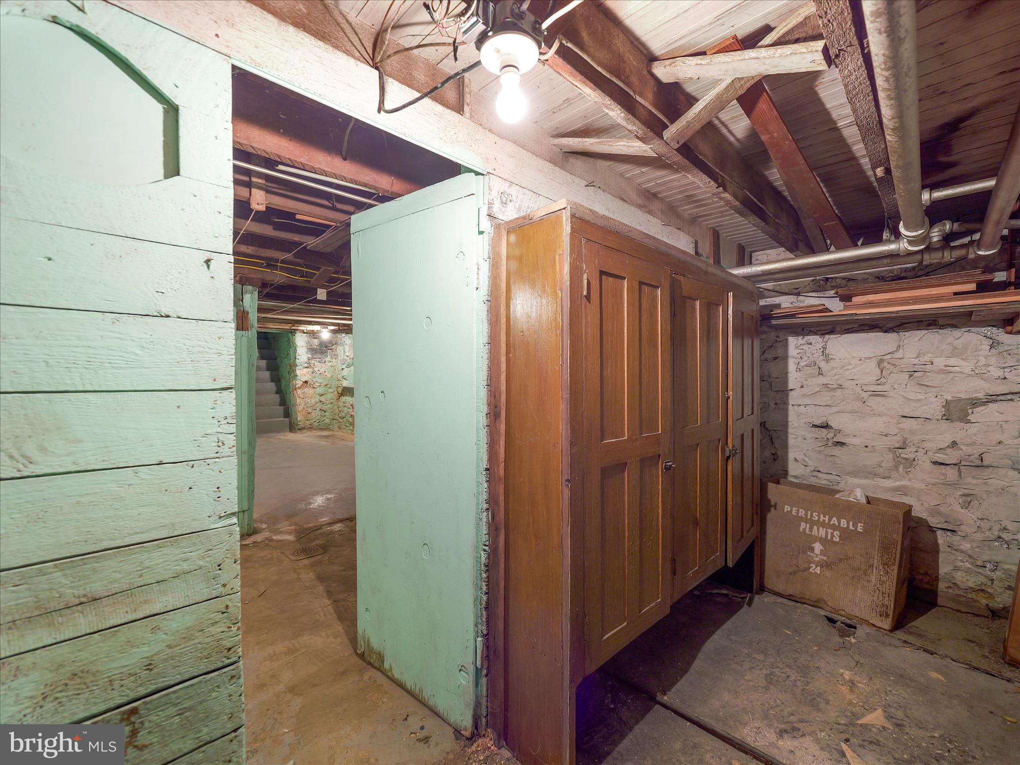 WAYNESBORO - Residential