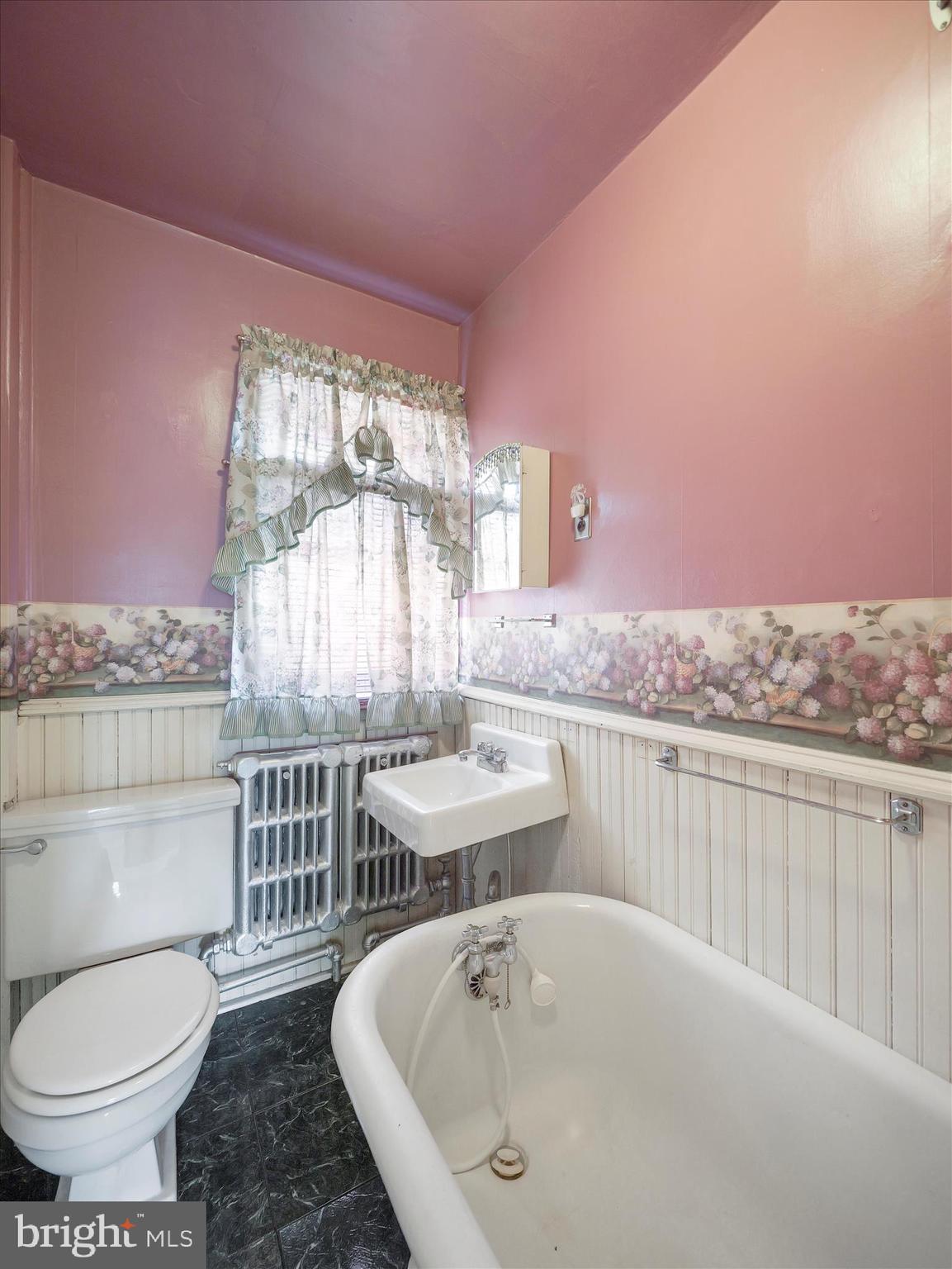 WAYNESBORO - Residential