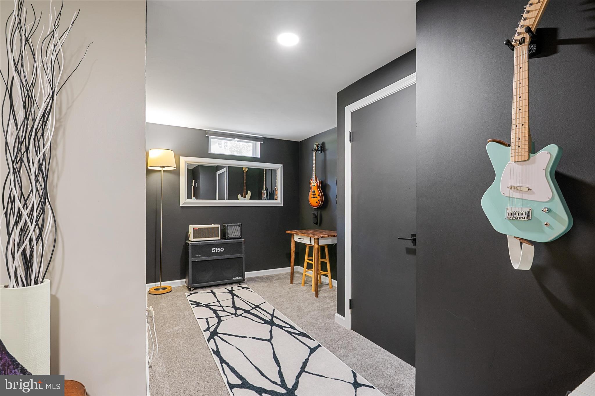 HOLLYWOOD ON SEVERN - Residential