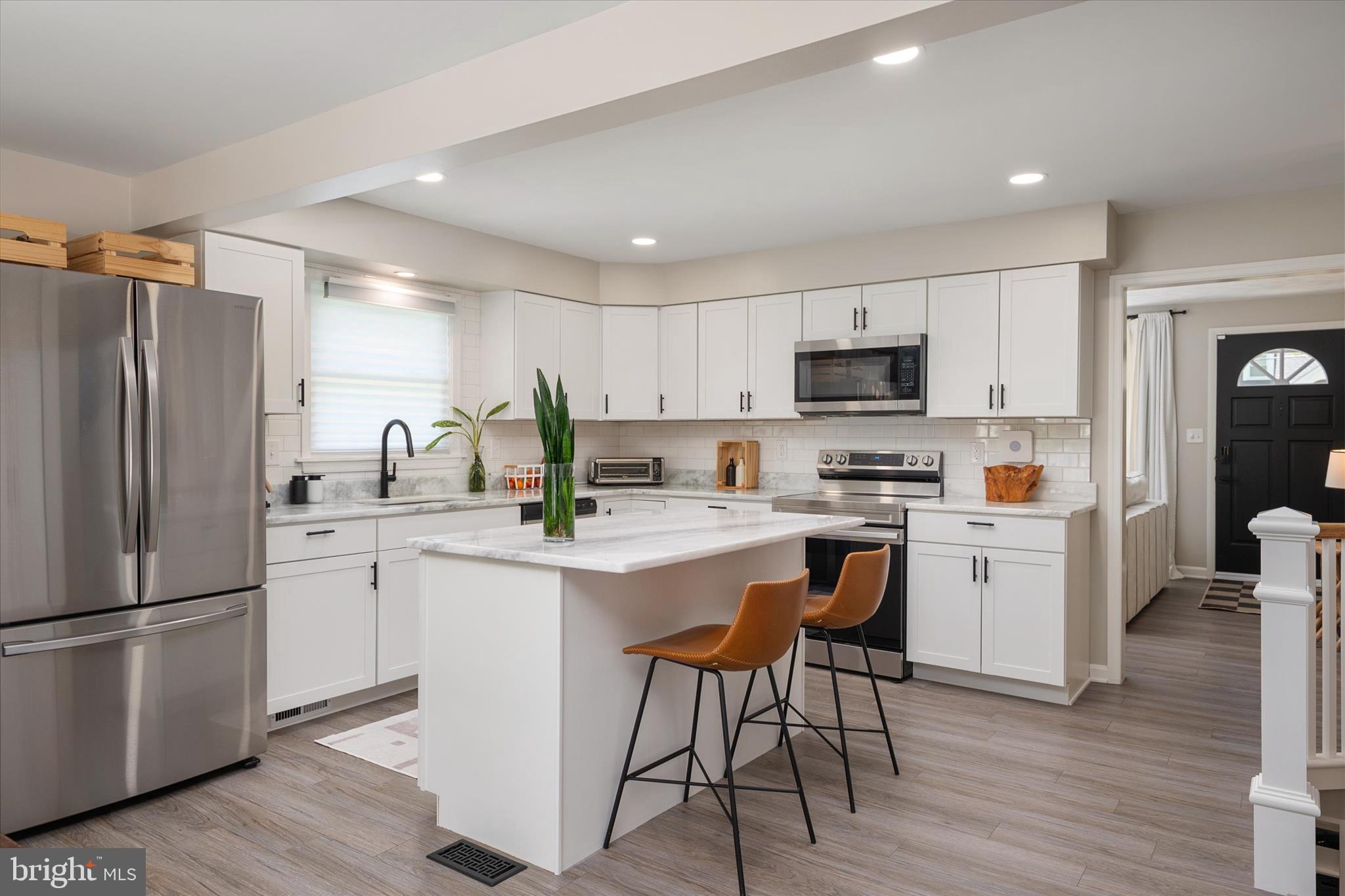 HOLLYWOOD ON SEVERN - Residential