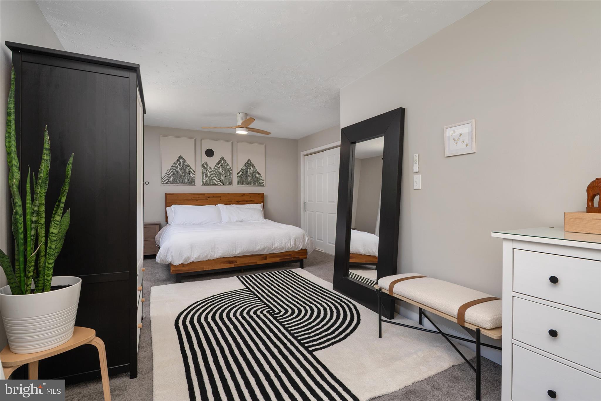 HOLLYWOOD ON SEVERN - Residential