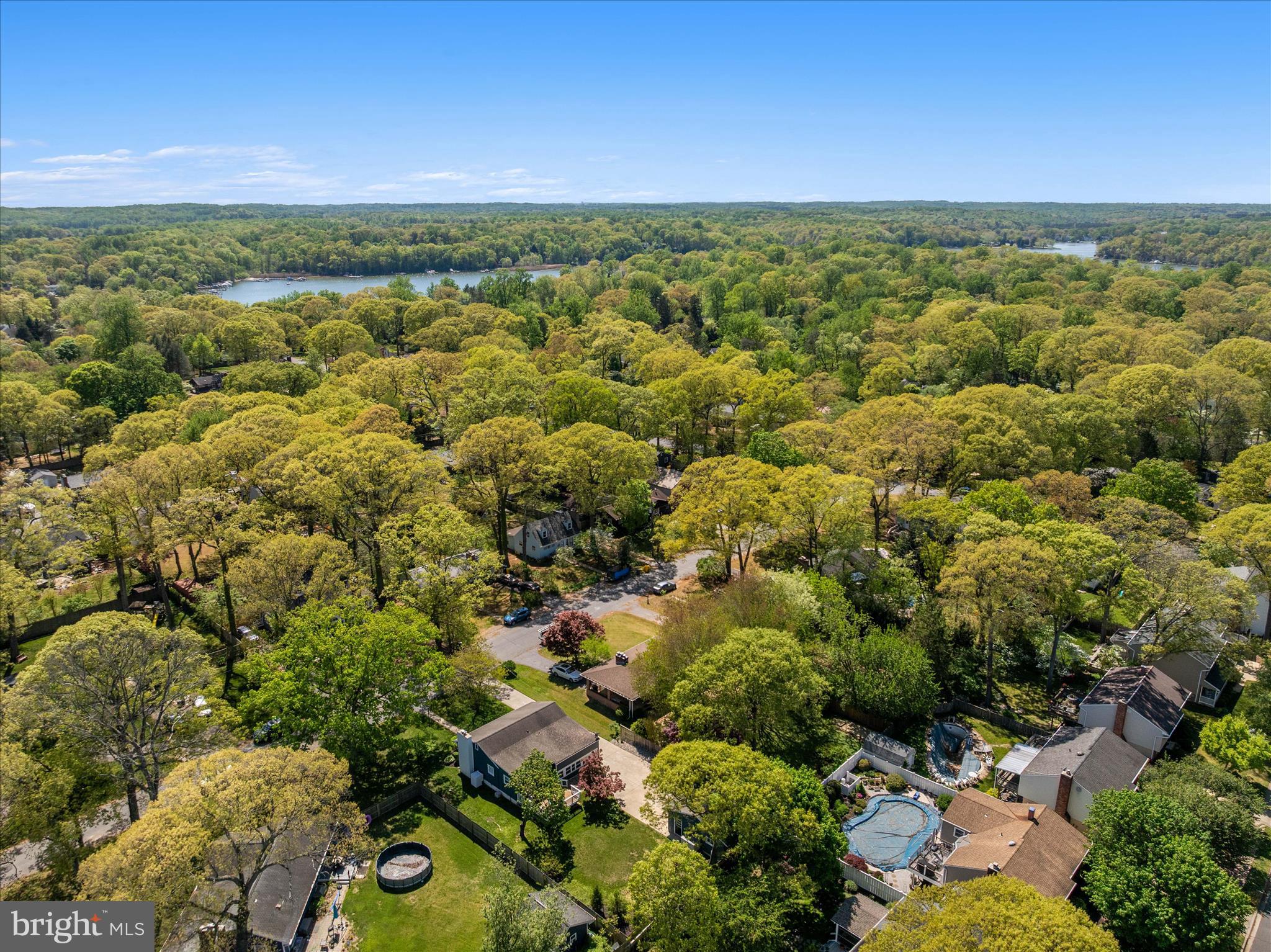 HOLLYWOOD ON SEVERN - Residential