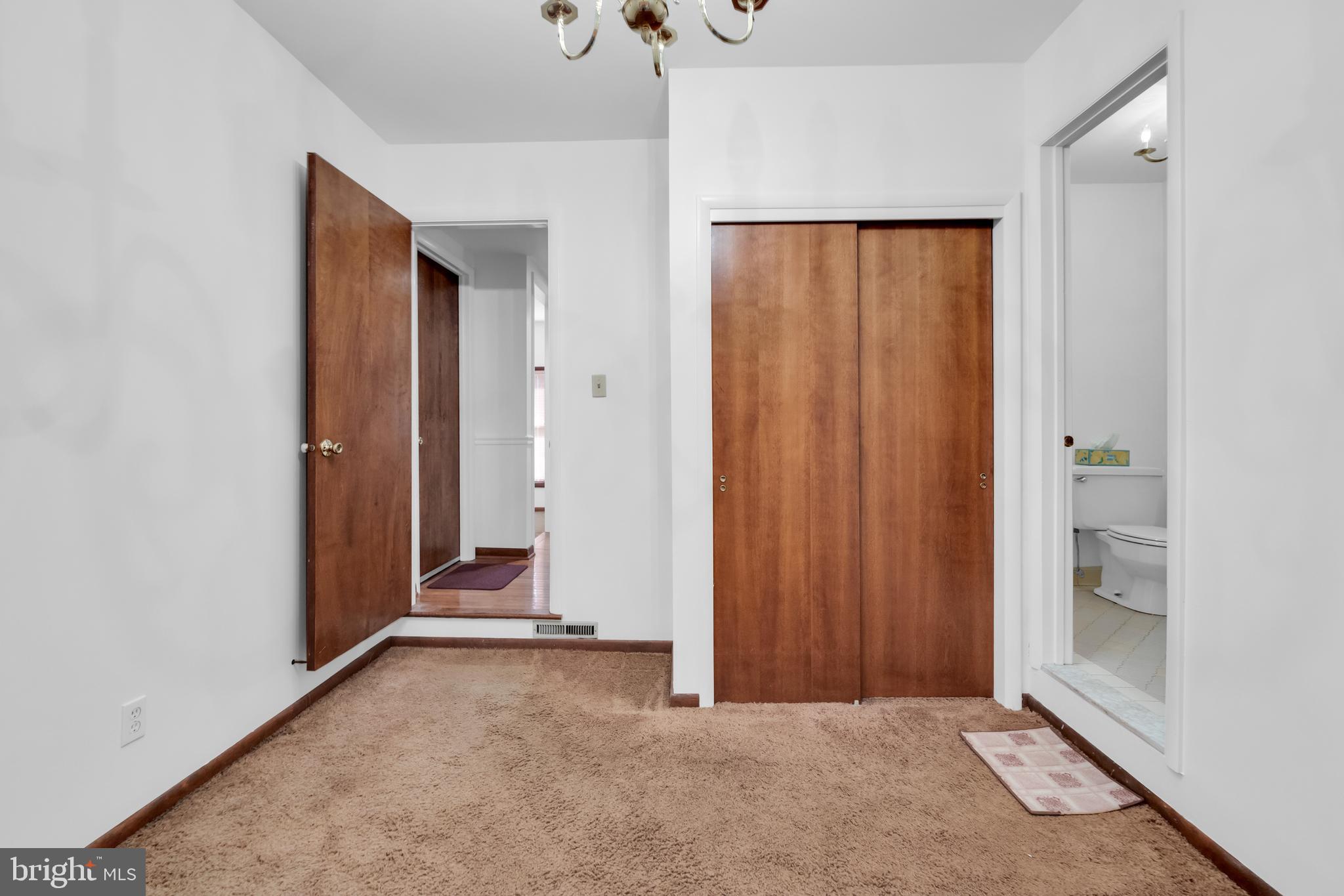 SPRINGWOOD MANOR - Residential