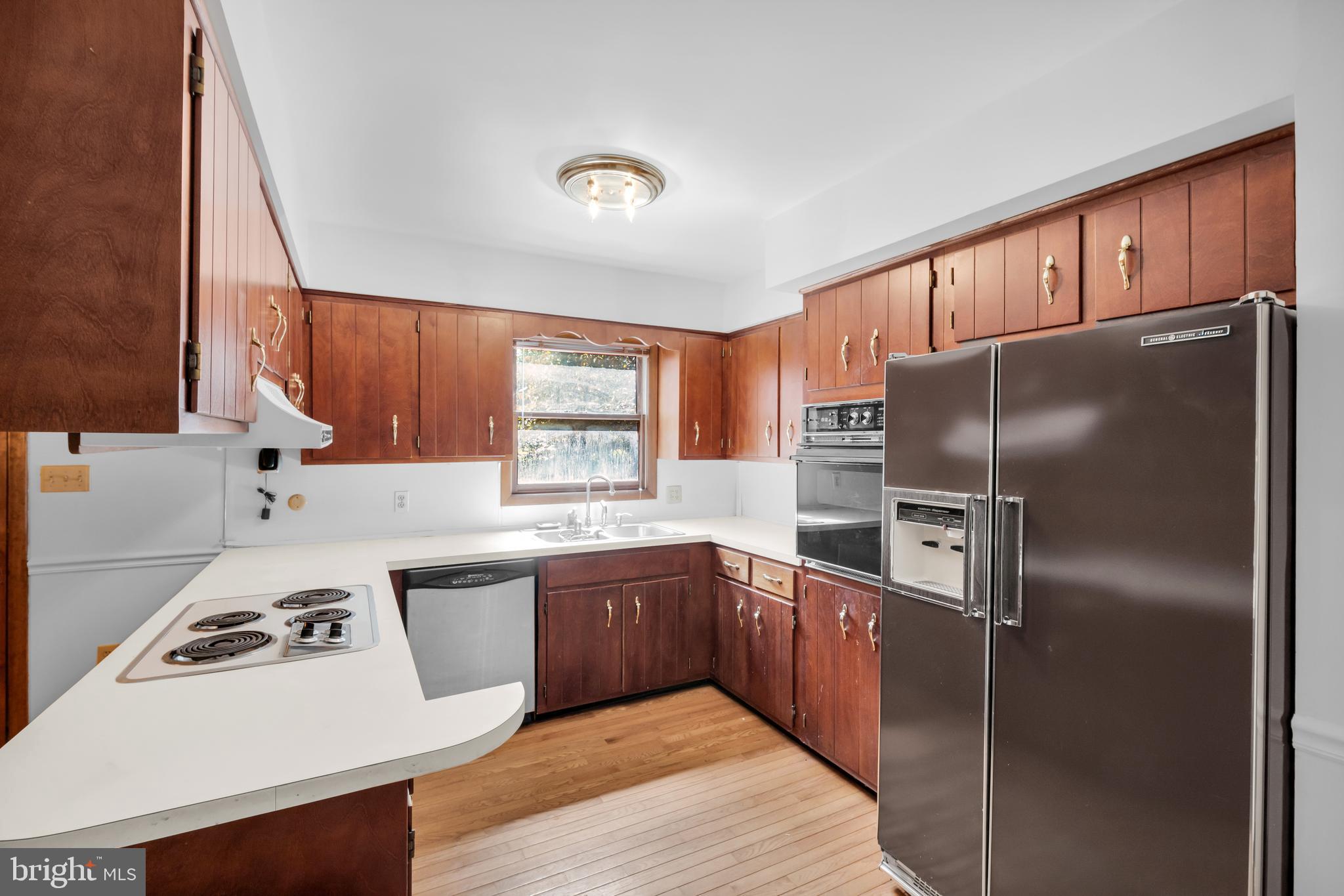 SPRINGWOOD MANOR - Residential