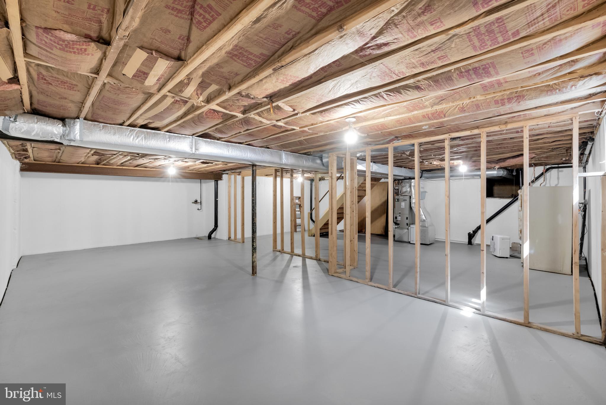 SPRINGWOOD MANOR - Residential