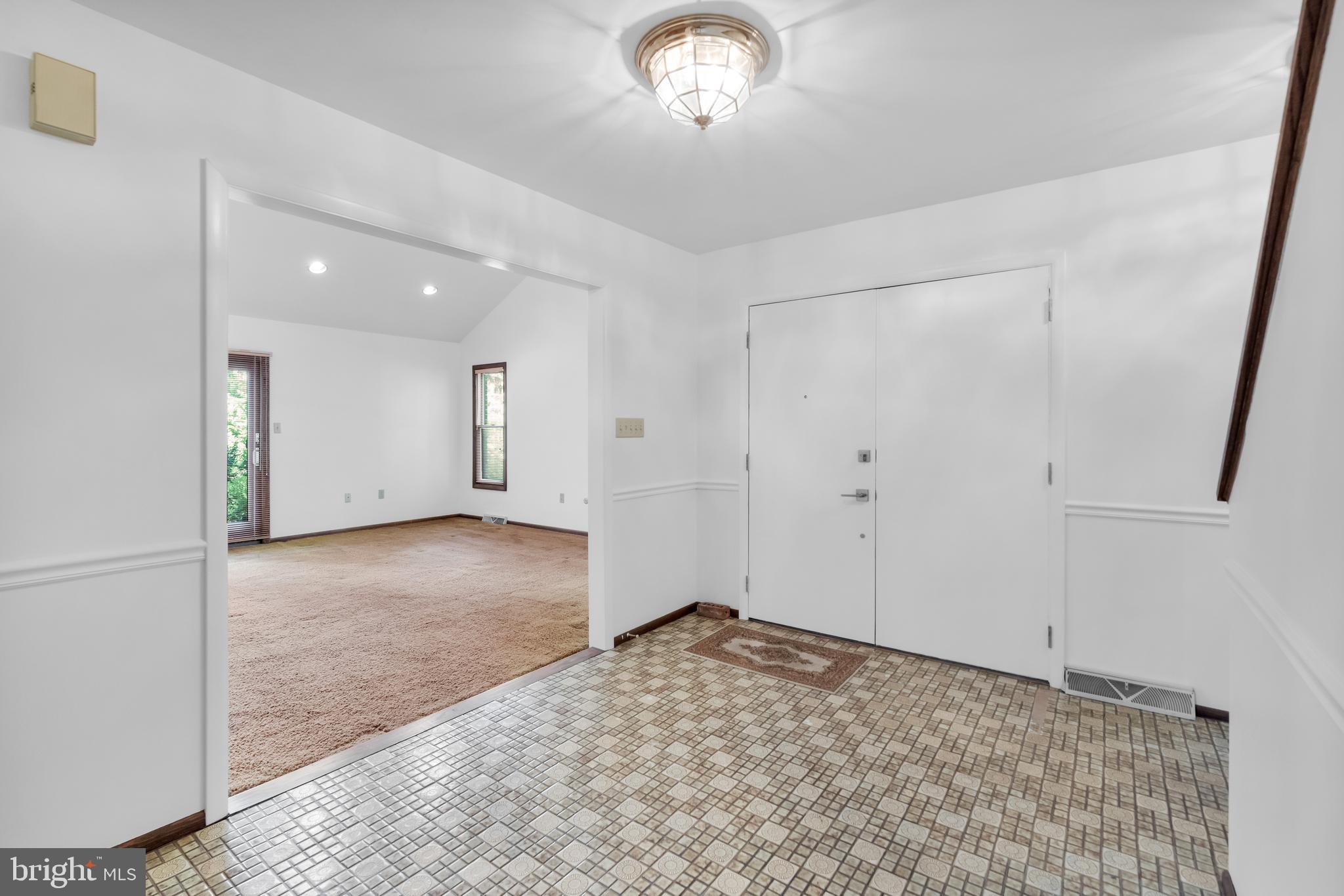 SPRINGWOOD MANOR - Residential