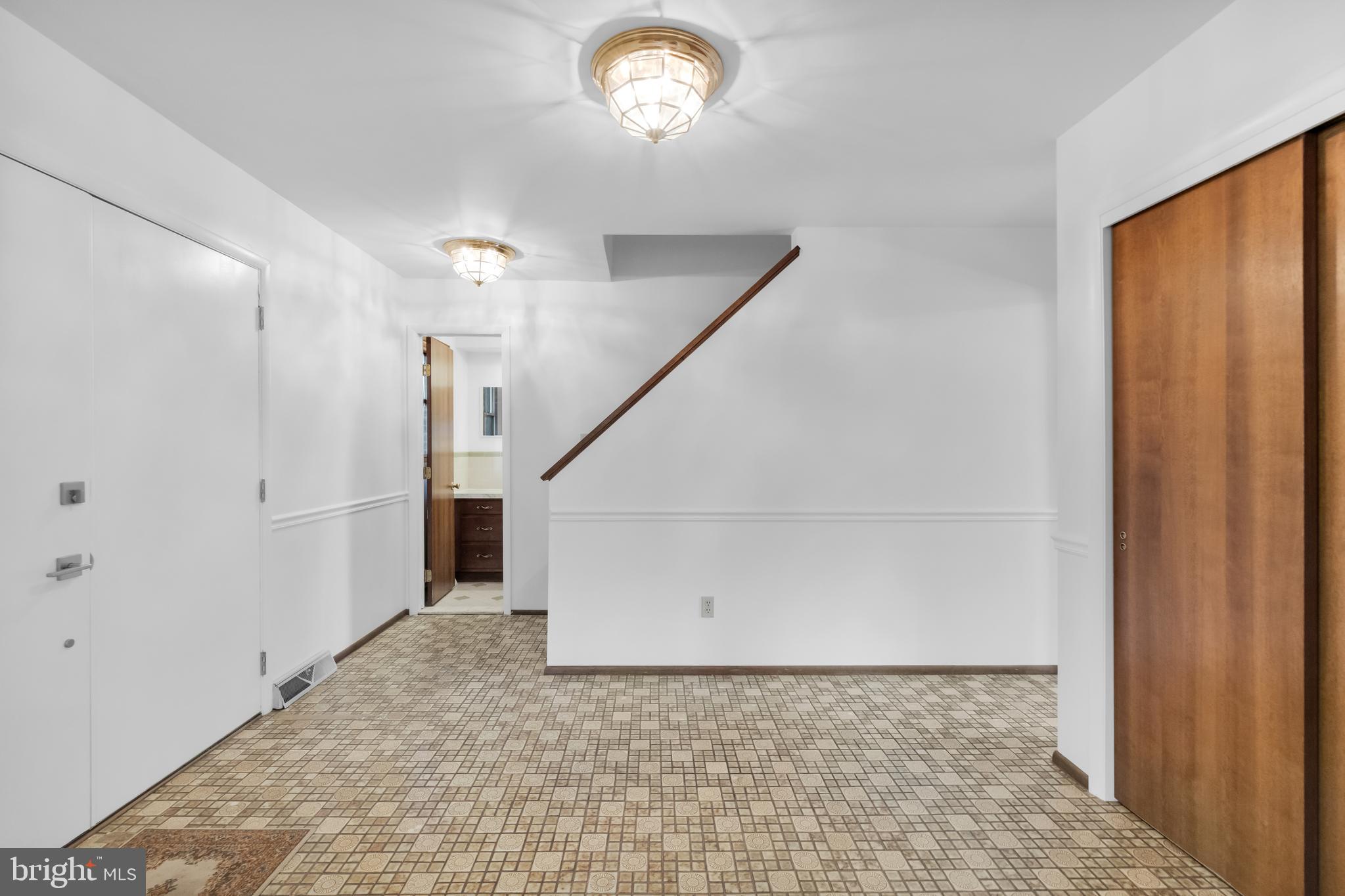 SPRINGWOOD MANOR - Residential