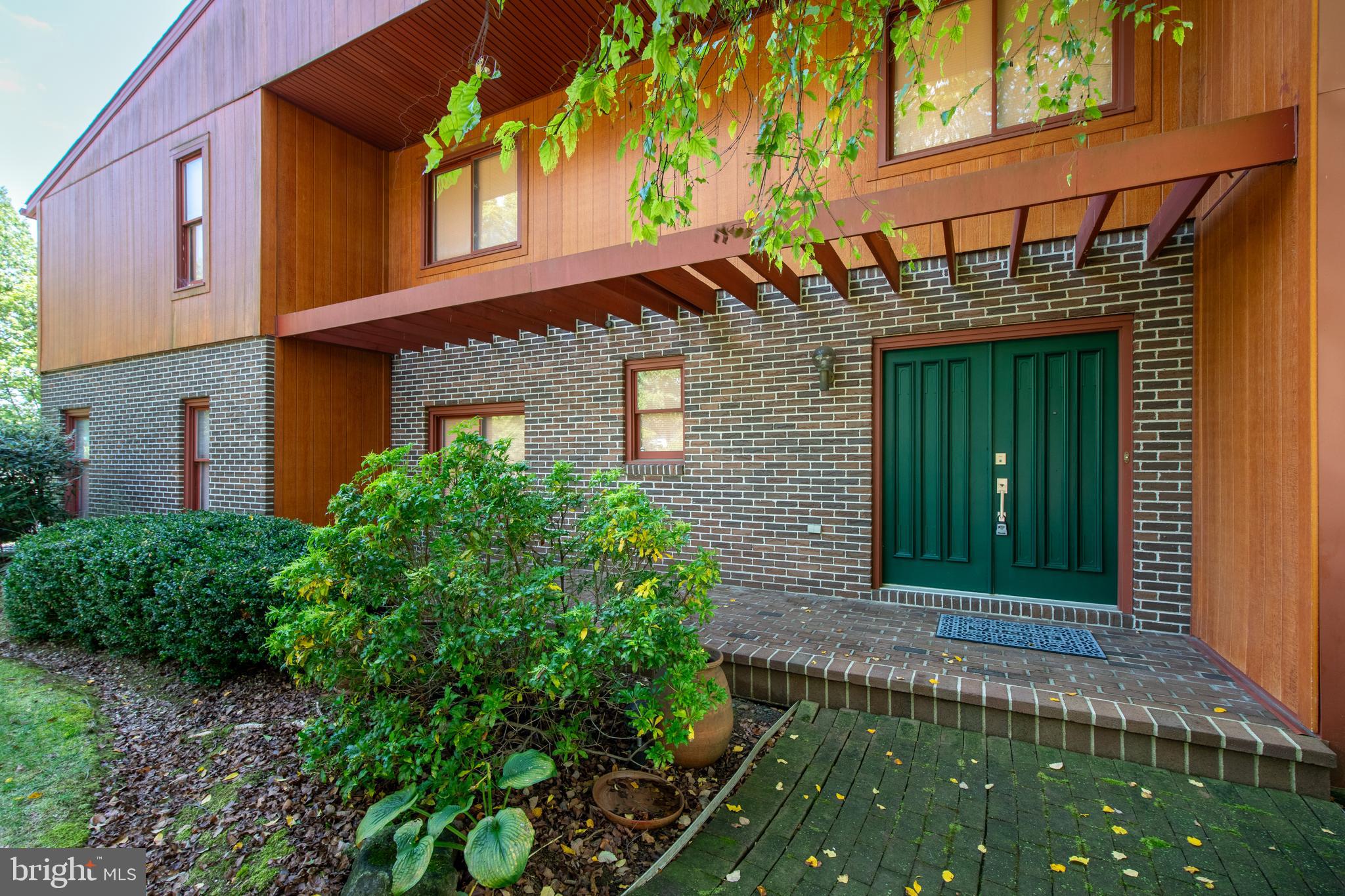 3908 SHORT HILL DRIVE