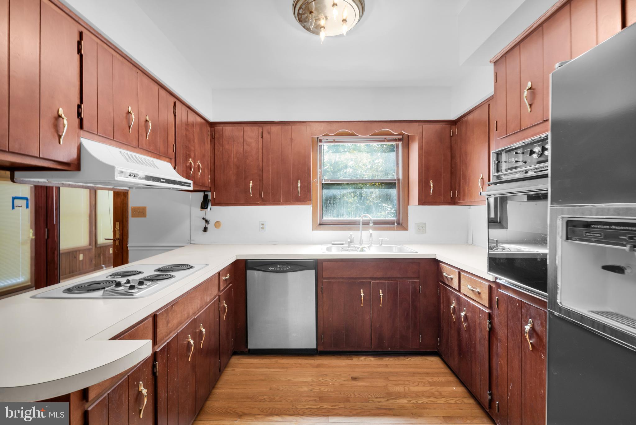 SPRINGWOOD MANOR - Residential