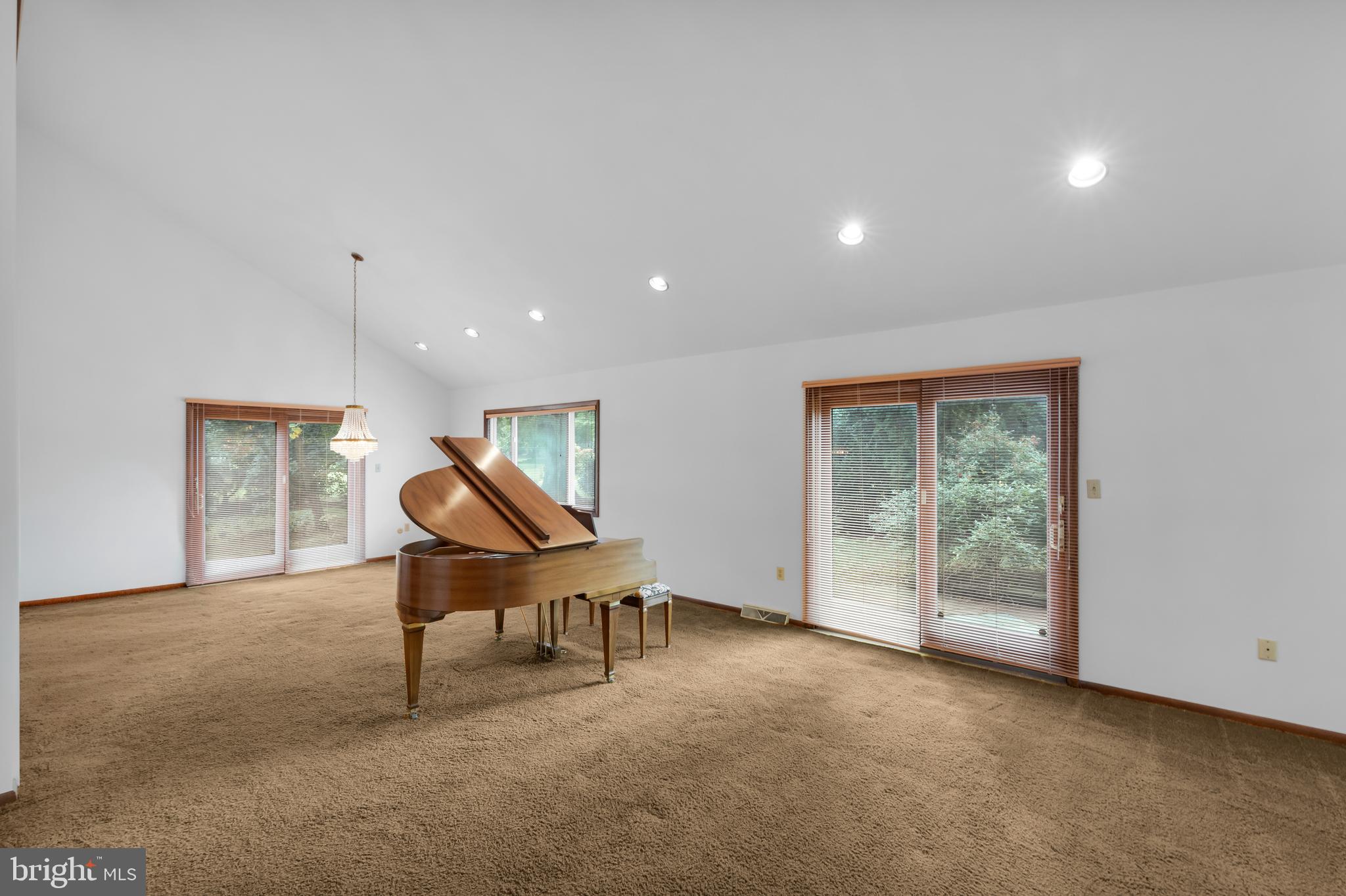 3908 SHORT HILL DRIVE