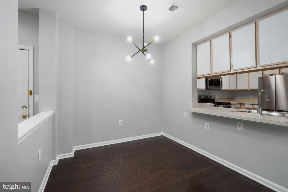 KING FARM - Residential Lease