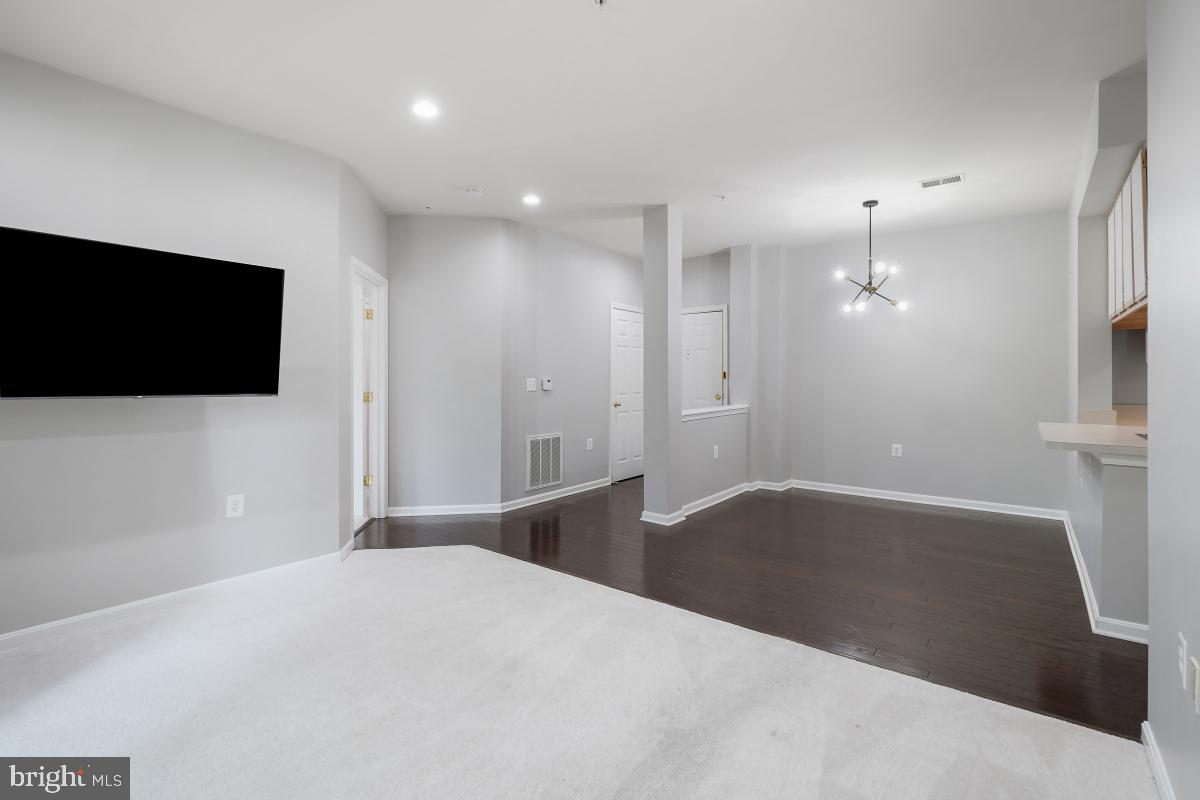 KING FARM - Residential Lease