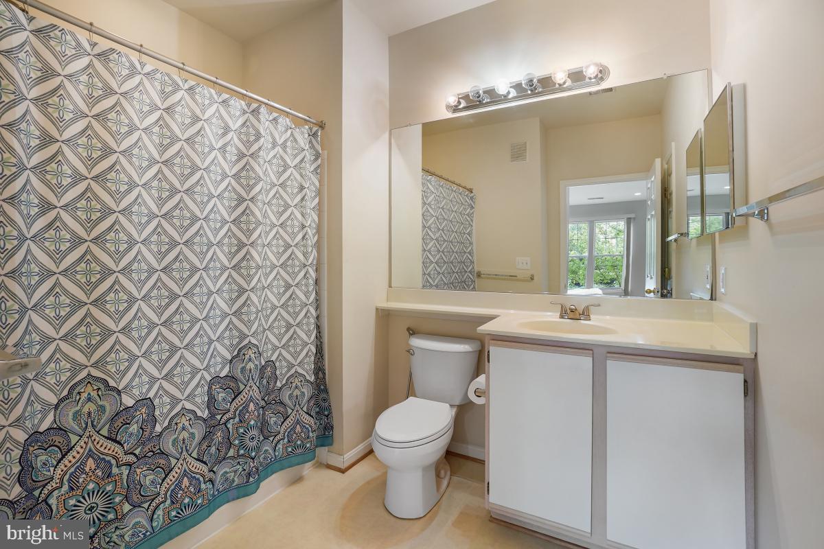 KING FARM - Residential Lease