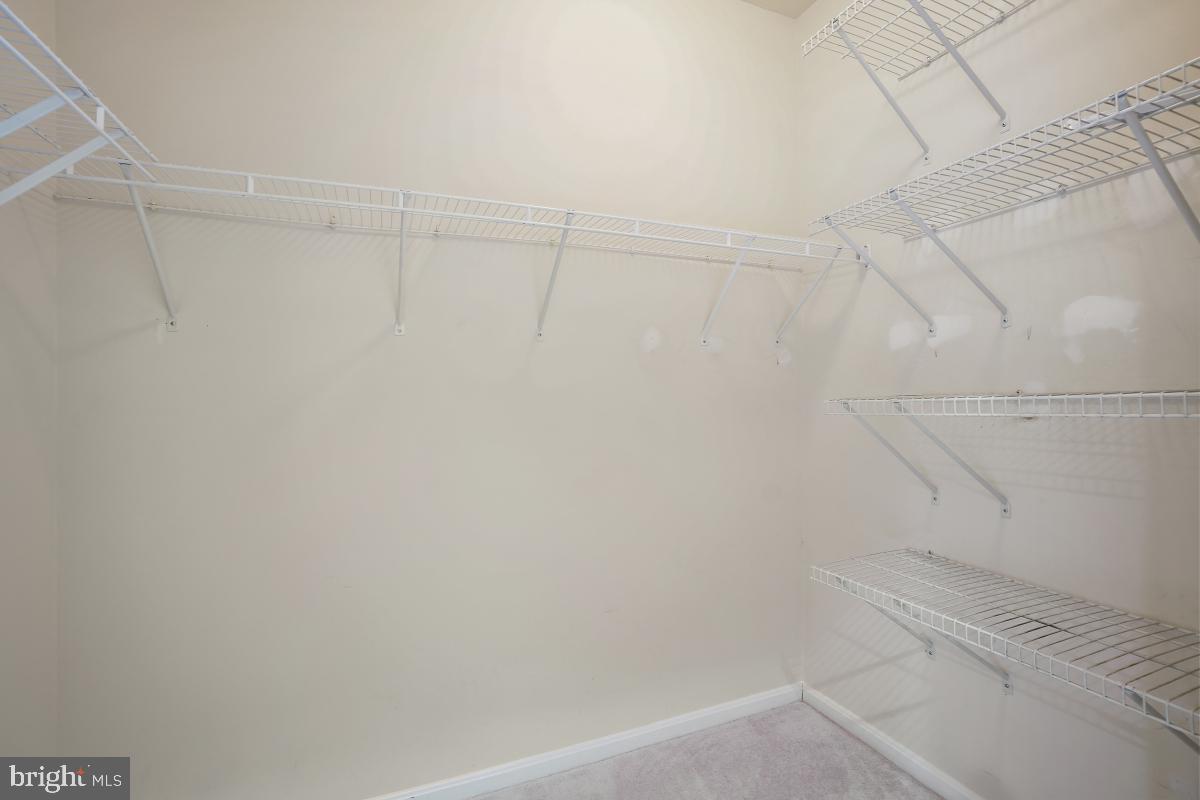 KING FARM - Residential Lease