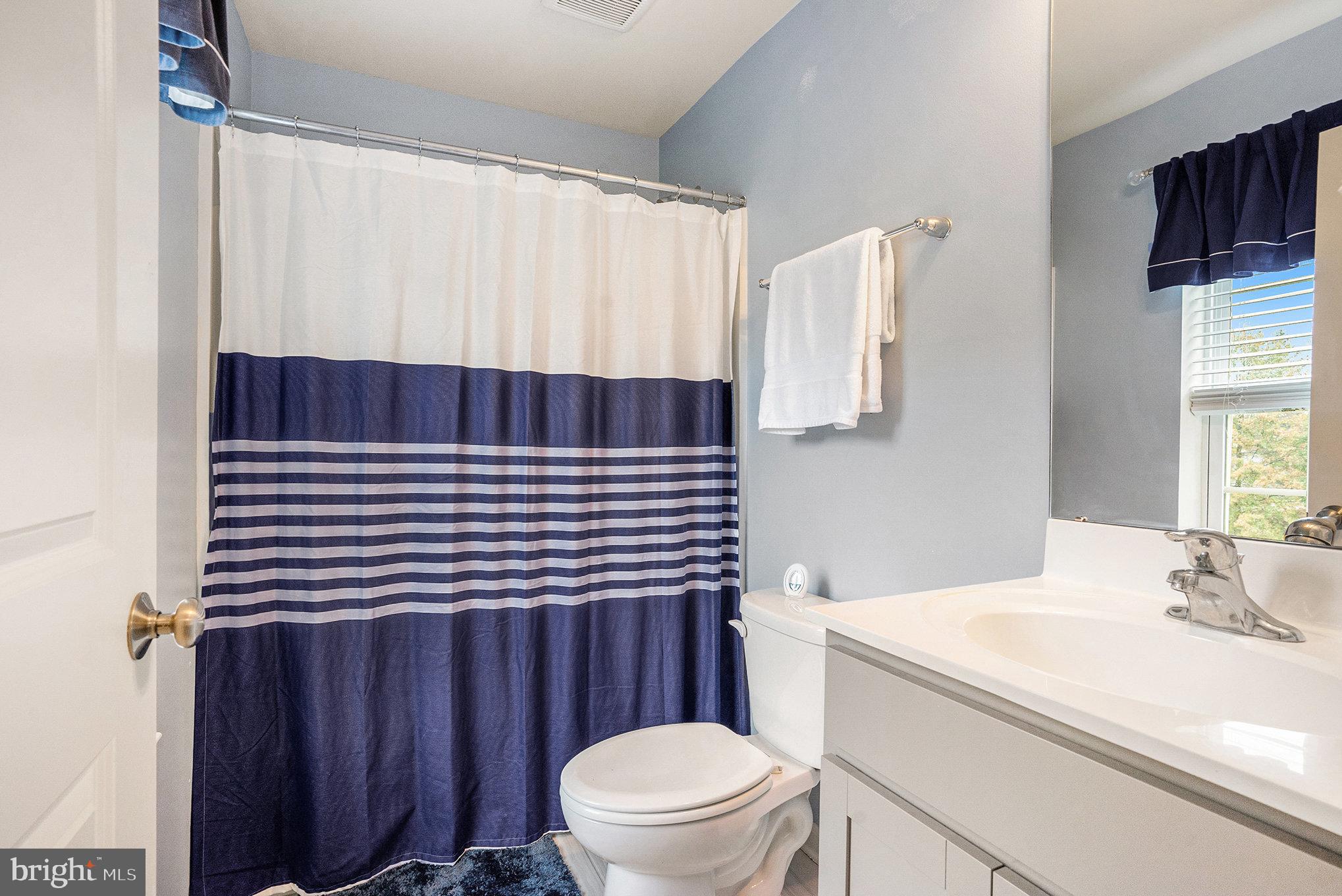 CARRIAGE HILL - Residential Lease