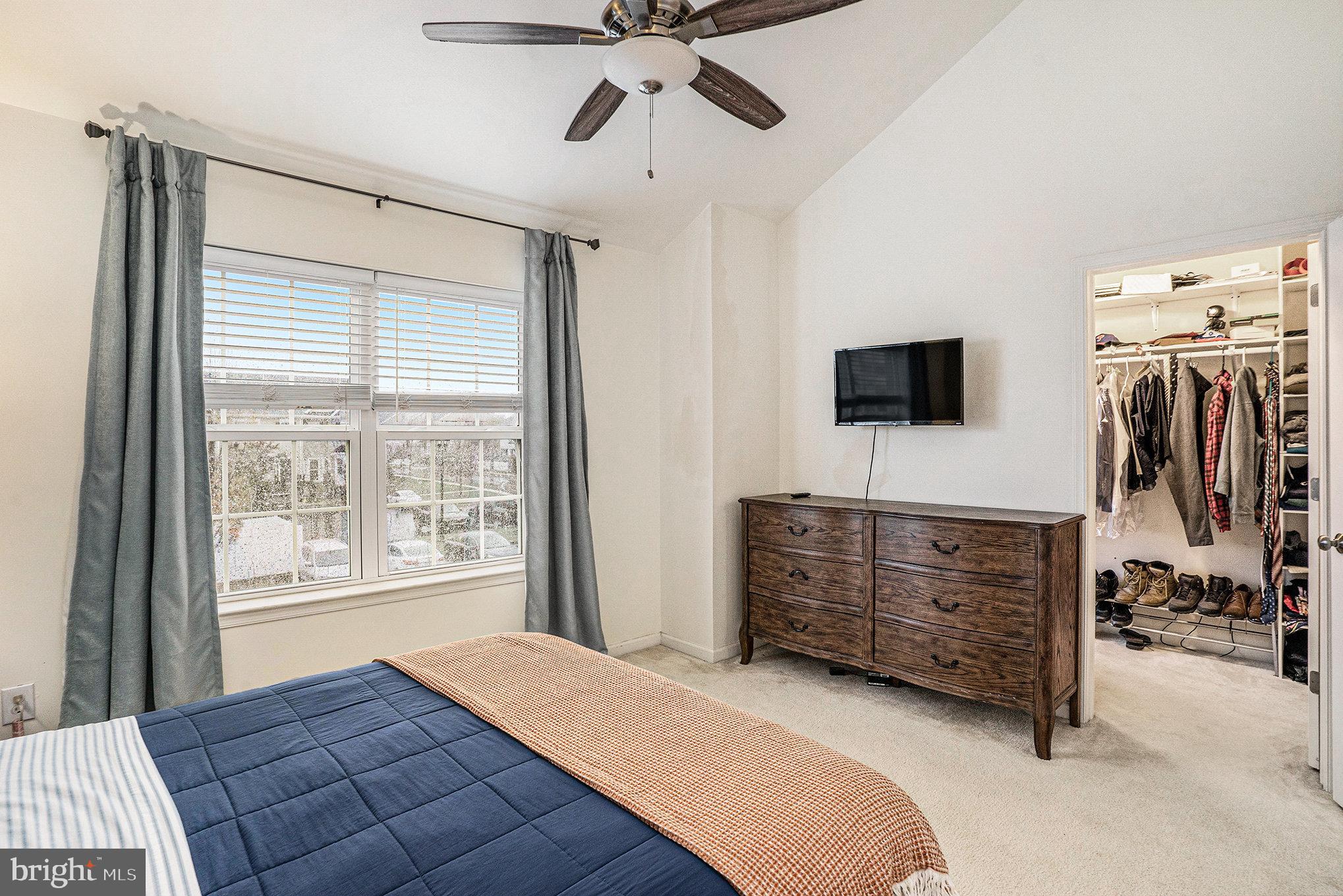 CARRIAGE HILL - Residential Lease