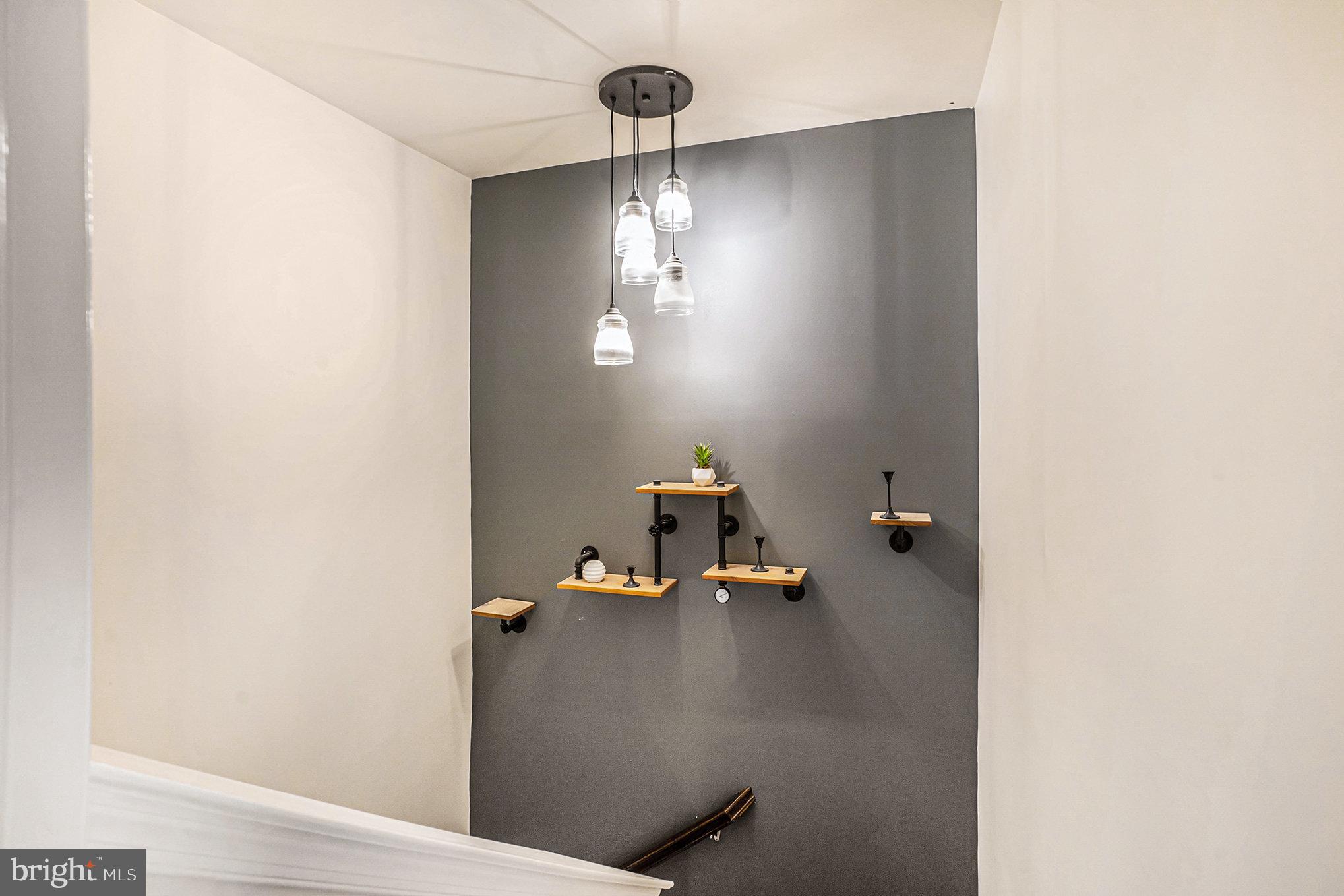 CARRIAGE HILL - Residential Lease